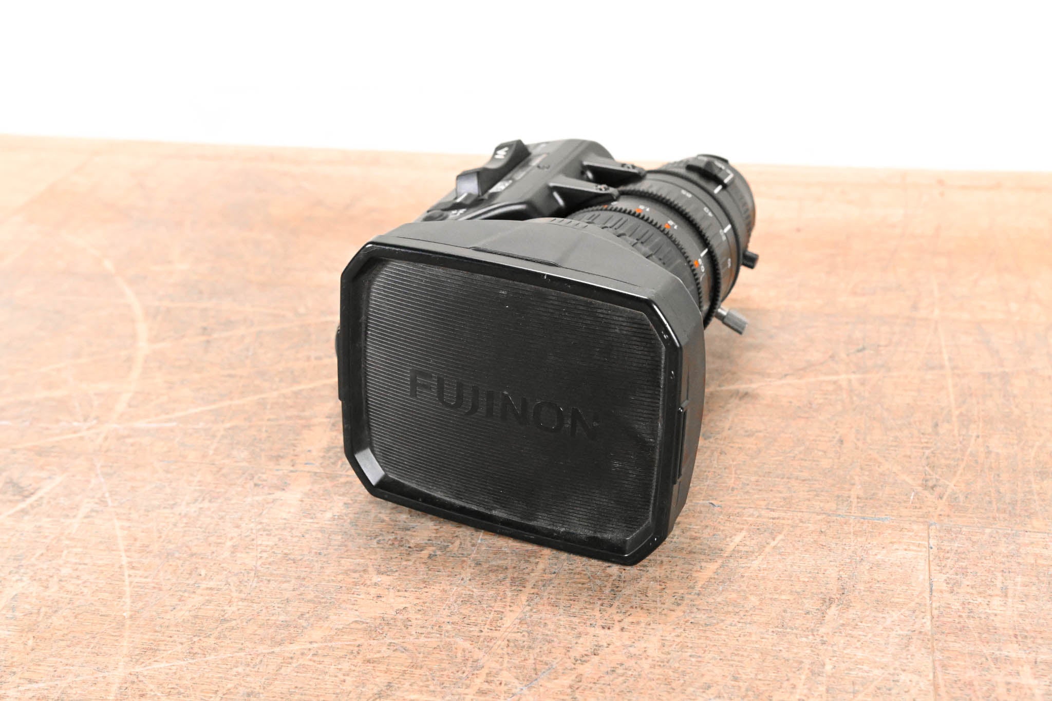 Fujinon Th17x5BRMU Broadcast Zoom Lens - 1:1.4/5-85mm