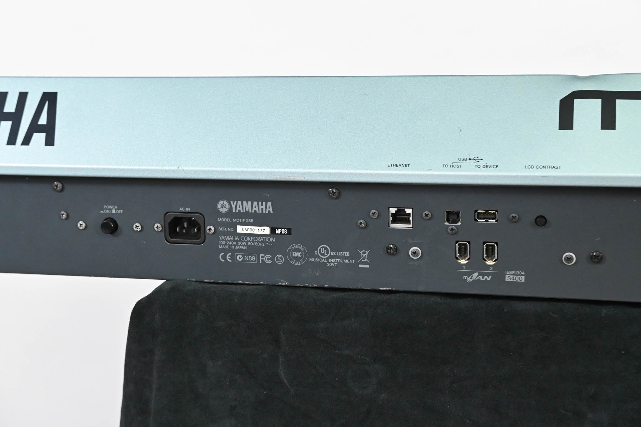 Yamaha Motif XS8 88-Key Synthesizer Keyboard Workstation CG007HR