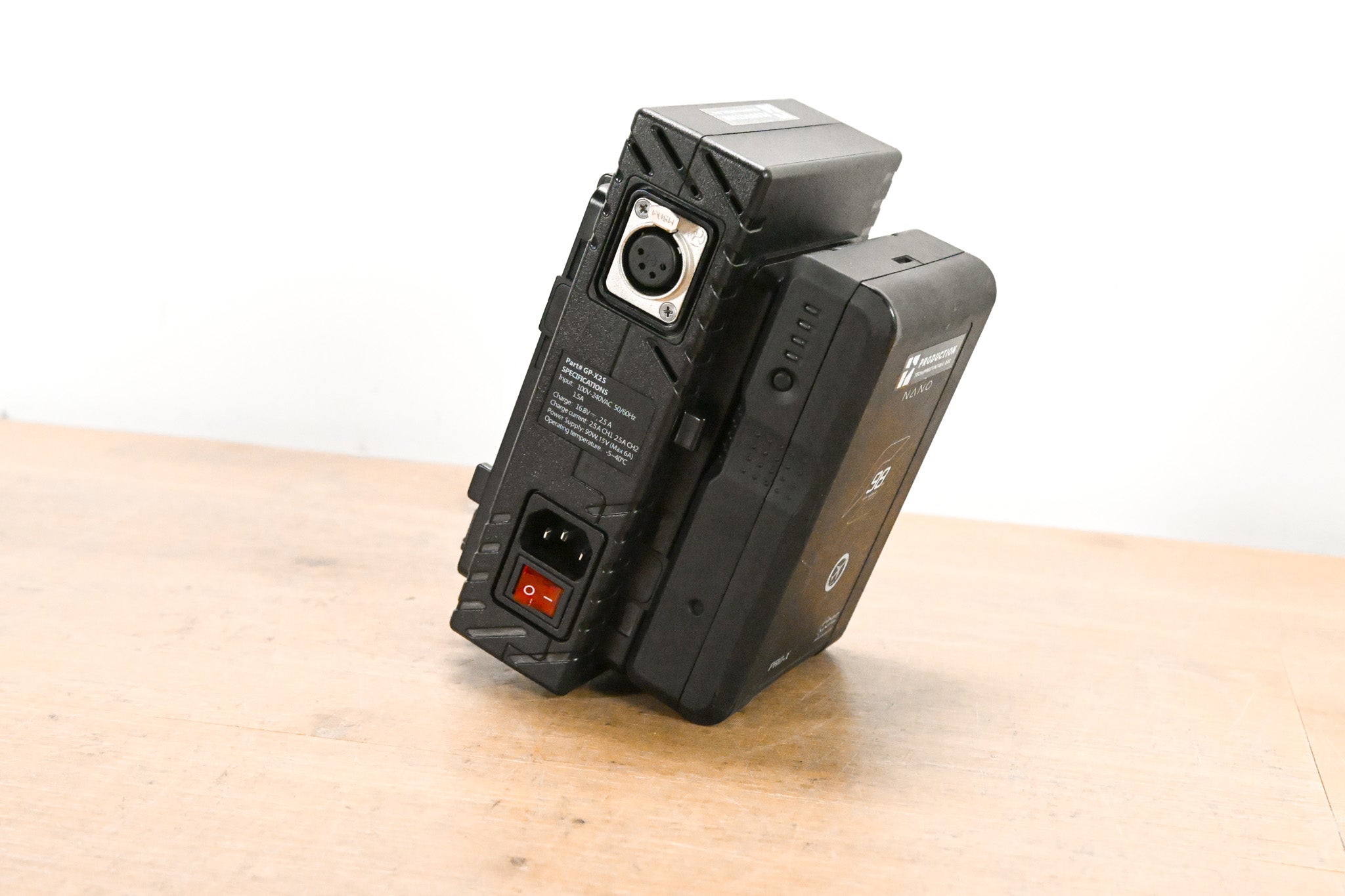 Core SWX GP-X2S Simultaneous Dual V-Mount Charger w/ one Battery
