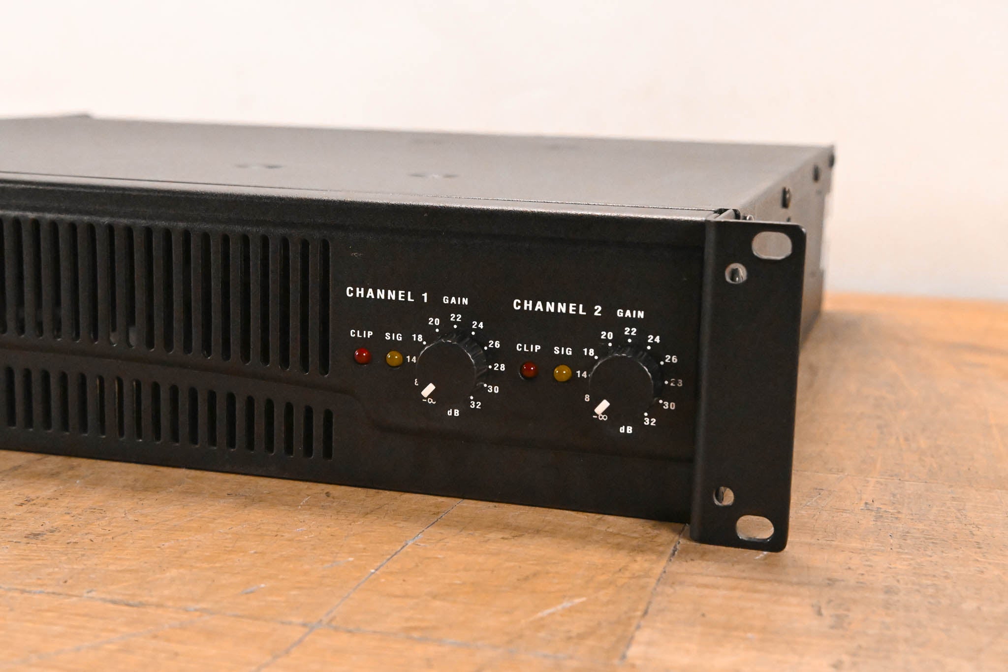 QSC RMX1450 2-Channel Power Amplifier