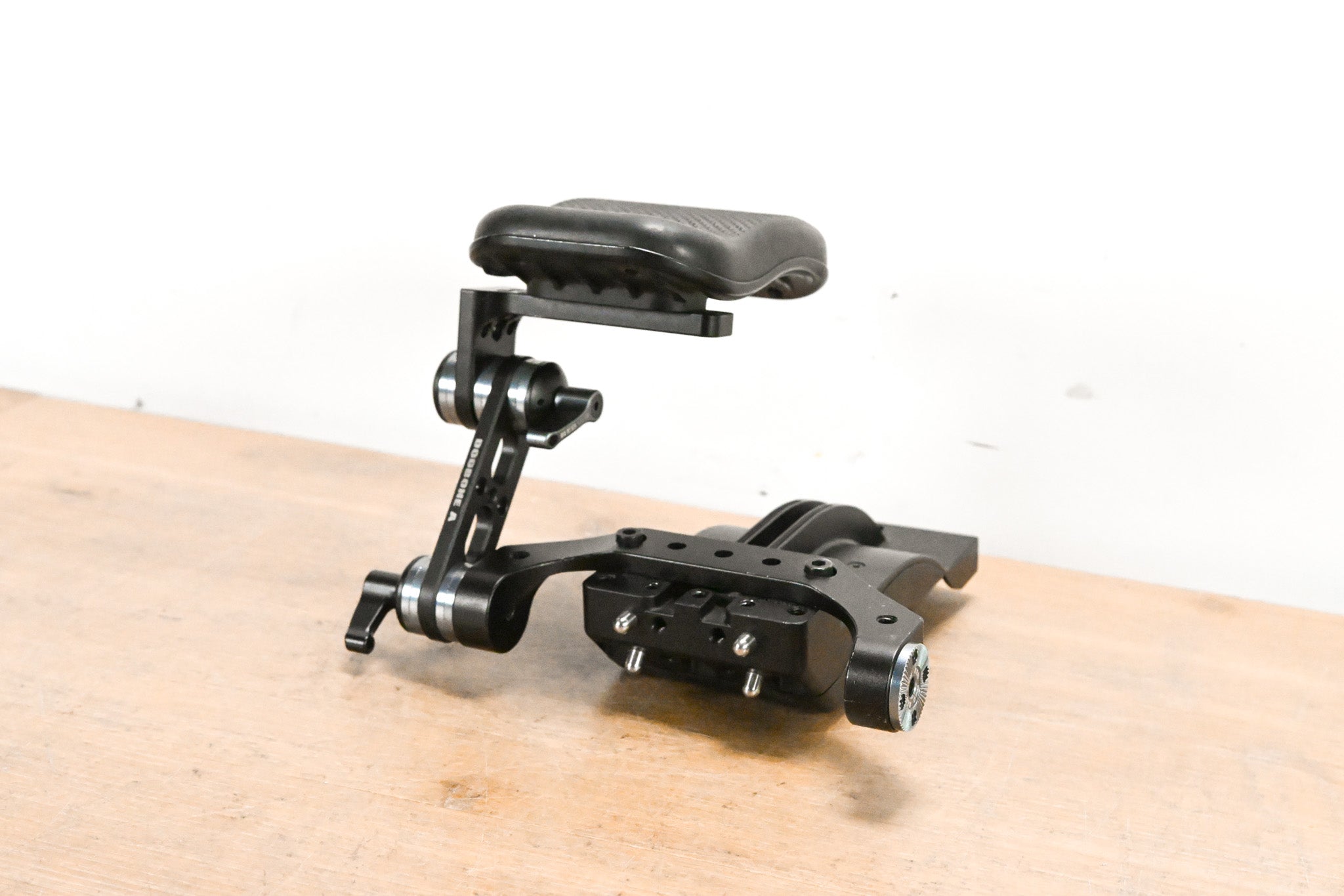 RED Digital Cinema DSMC Shoulder Pad Rig w/ Straight Dogbone A & Aux Pad