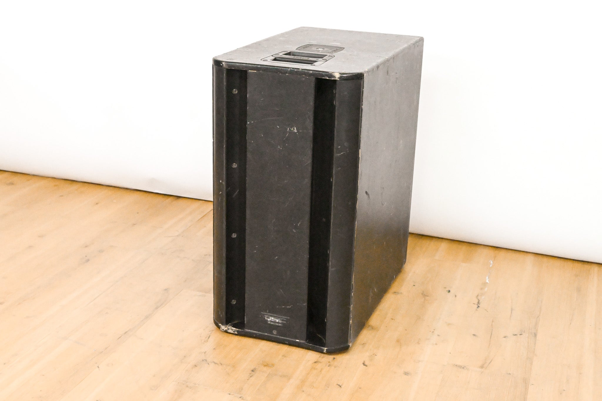 QSC KSub 1000W Dual 12" Powered Subwoofer