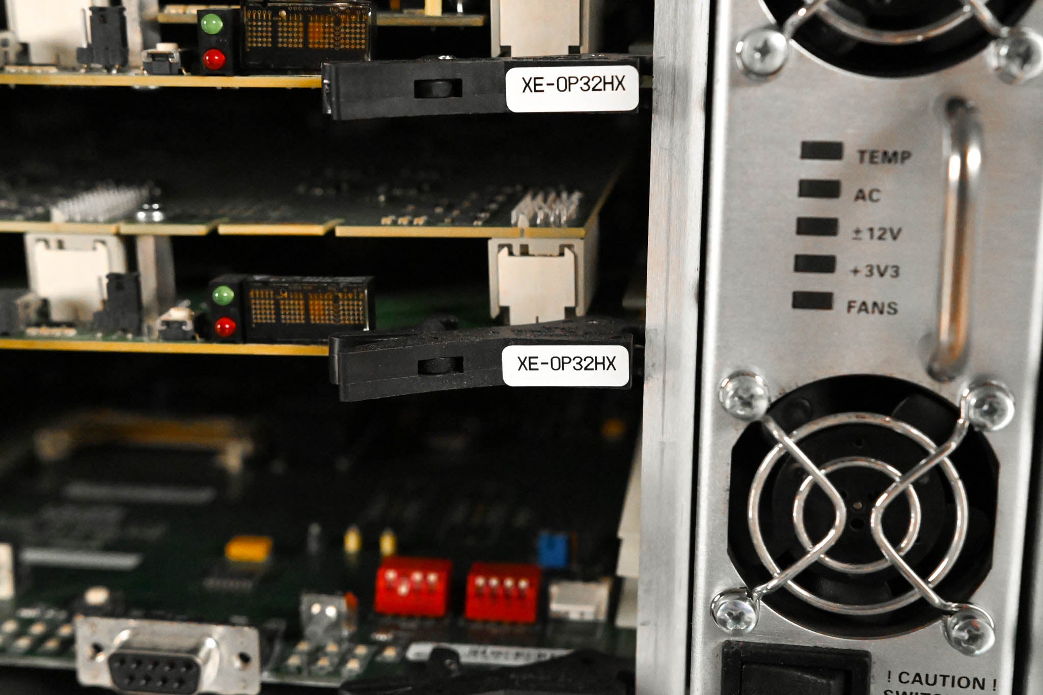 フェレMNTページ Evertz XE4-64x64 Xenon Multi–Format Router CG01GV0