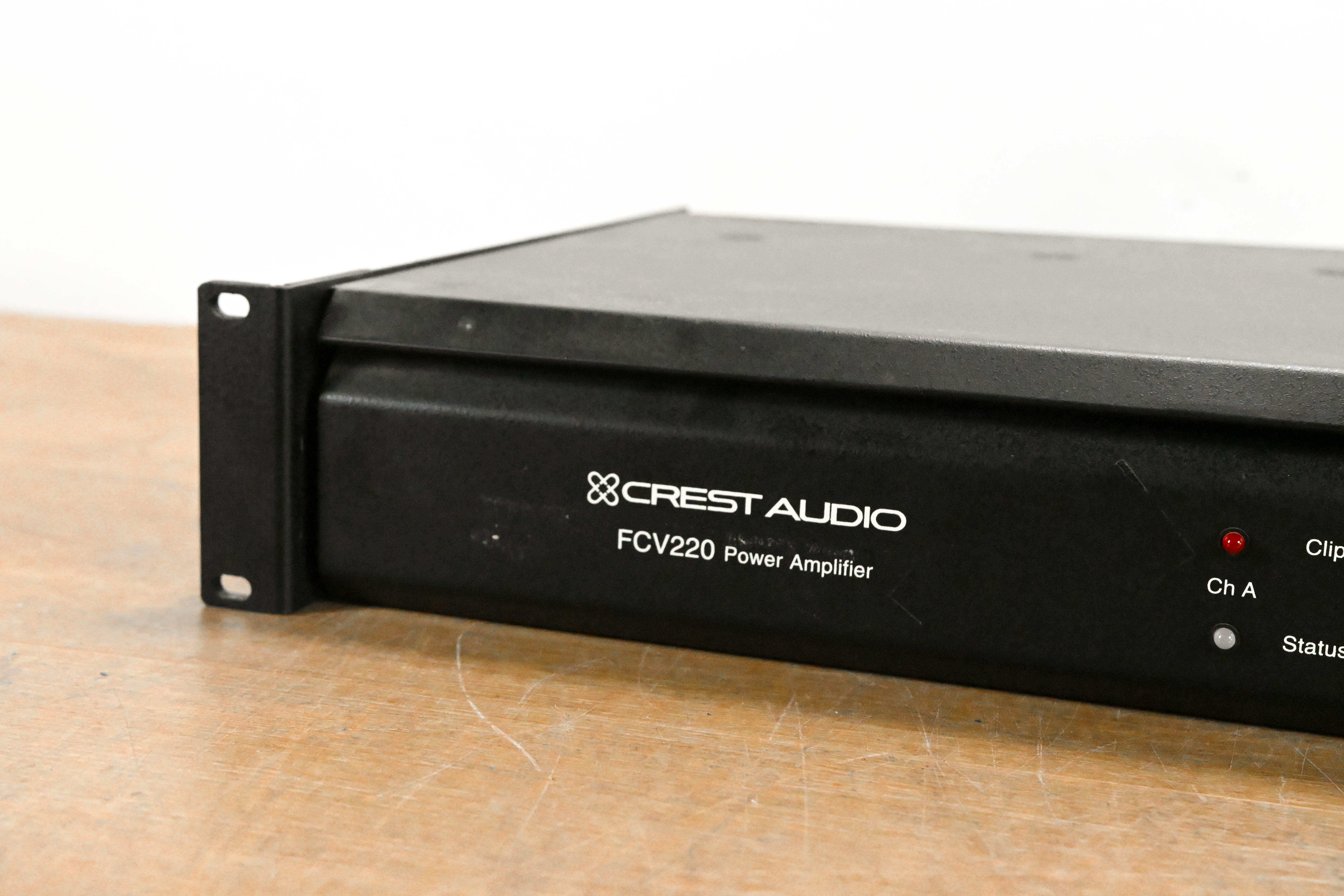 Crest Audio FCV220 2-Channel Installation Power Amplifier