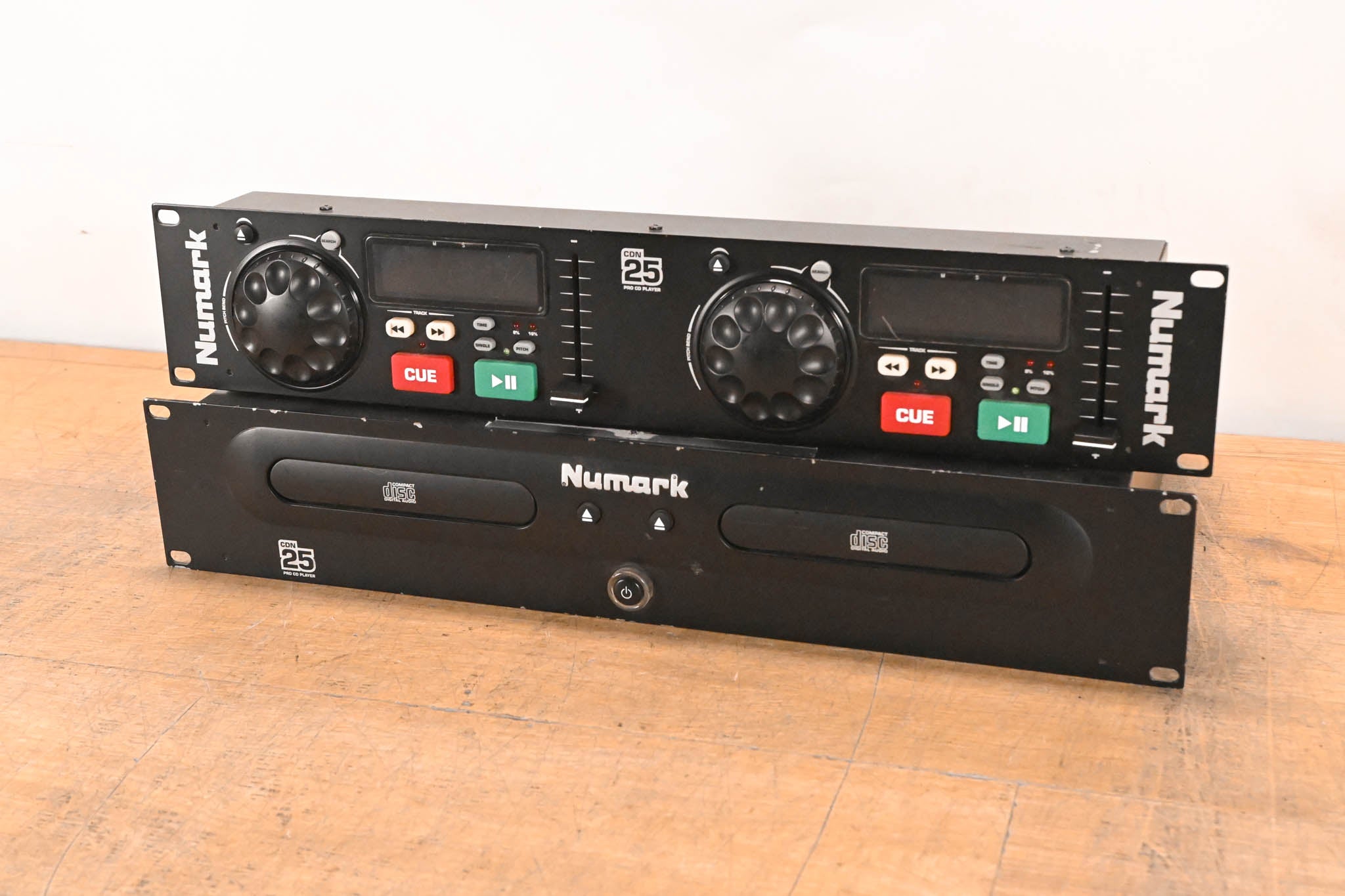 Numark CDN25 Professional Dual CD Player with Controller