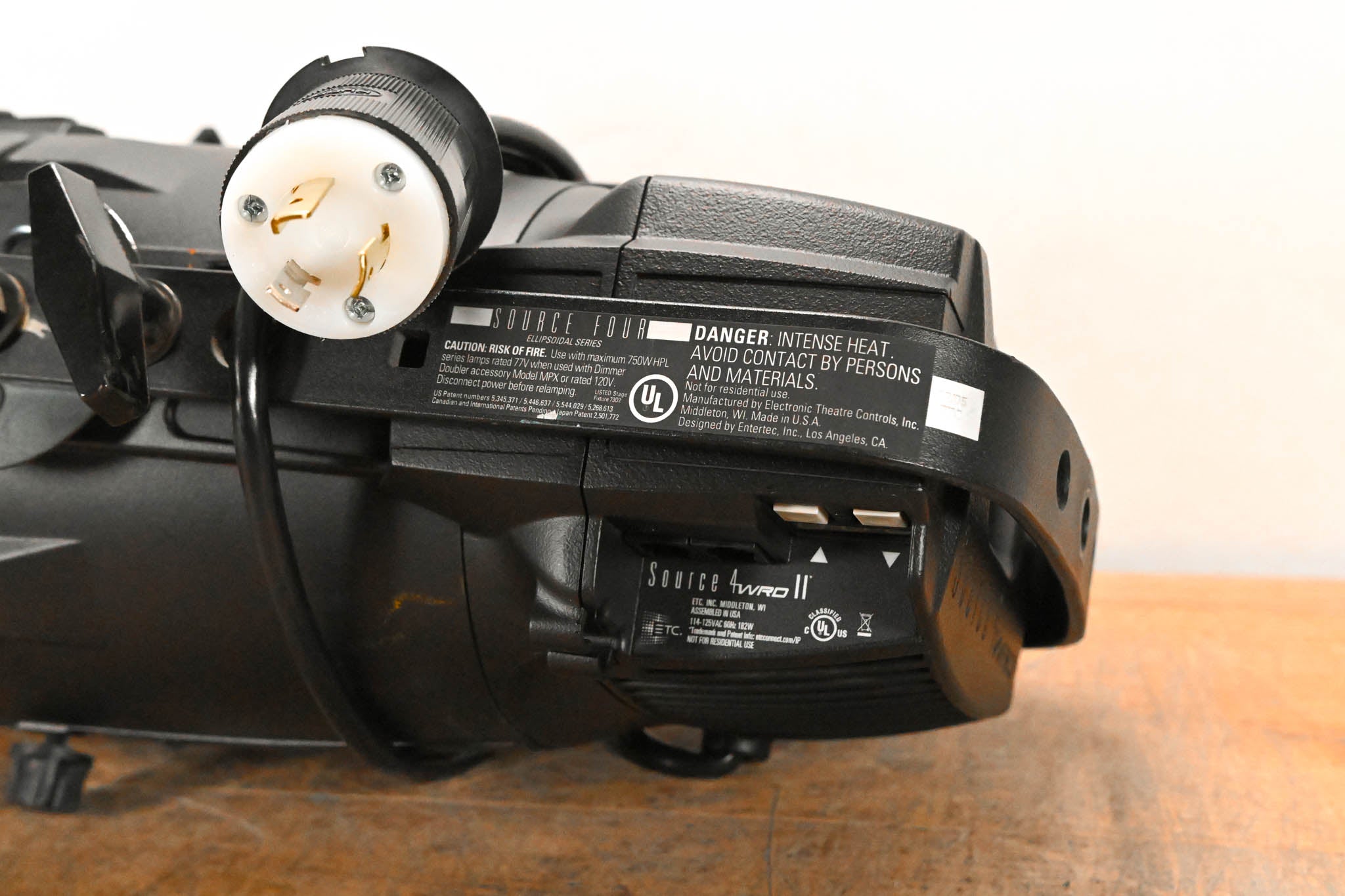 ETC Source Four 750 26 Degree Leko with Source 4WRD II LED Light Engine