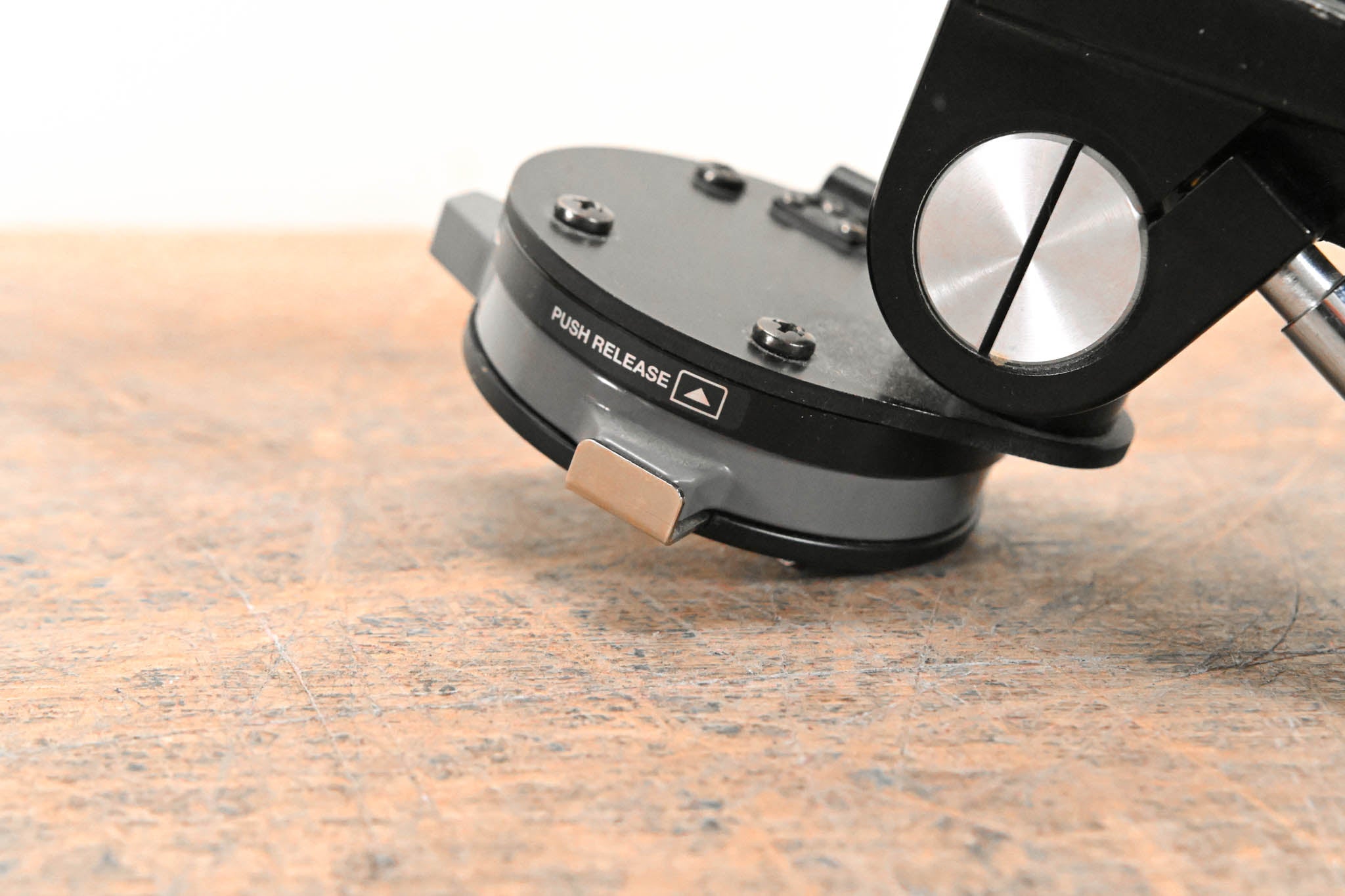 Hitachi AT-90 Studio Viewfinder Mount