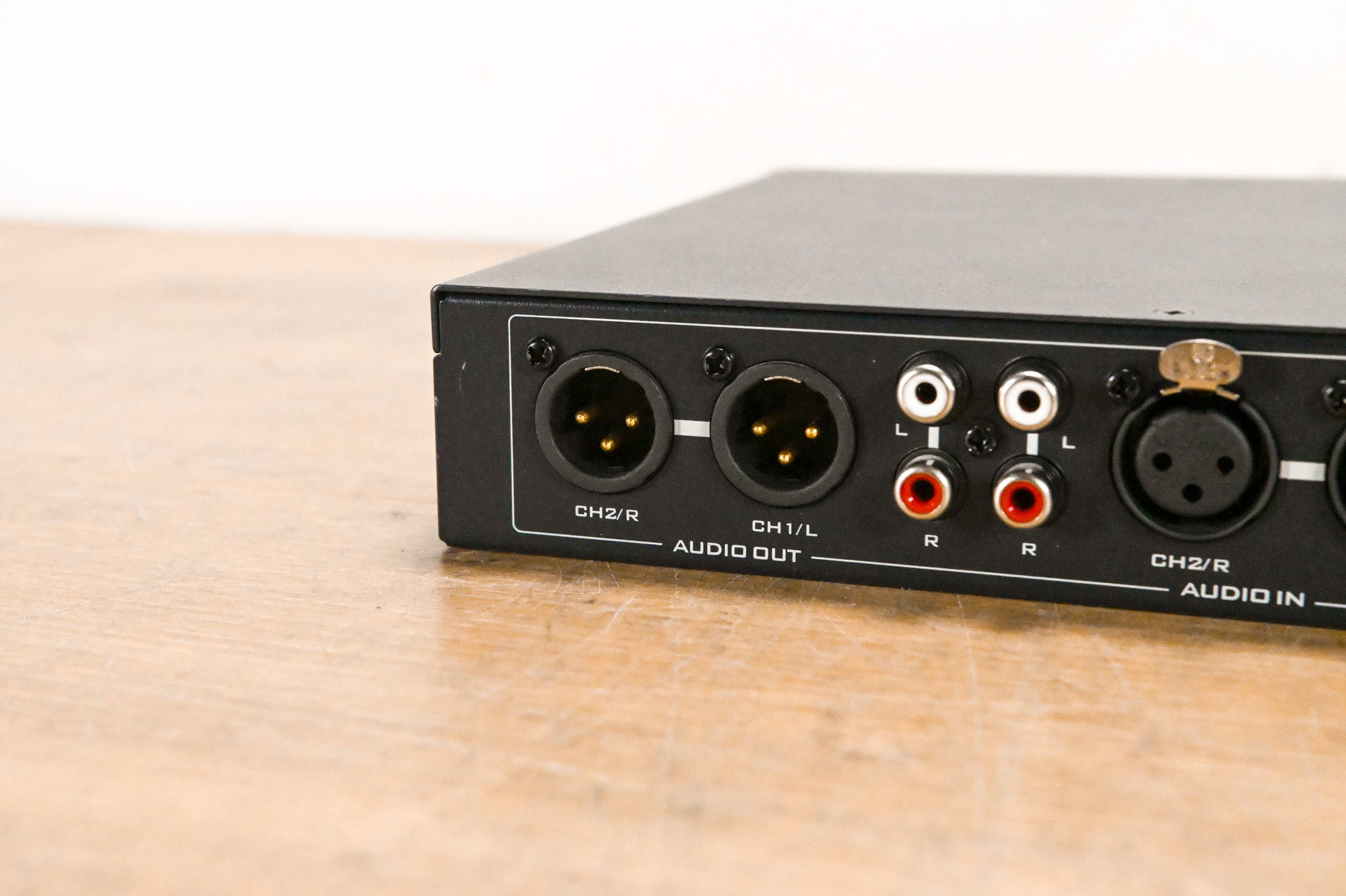 Datavideo AD-100M Audio Delay Box w/ Microphone Input (NO POWER SUPPLY)
