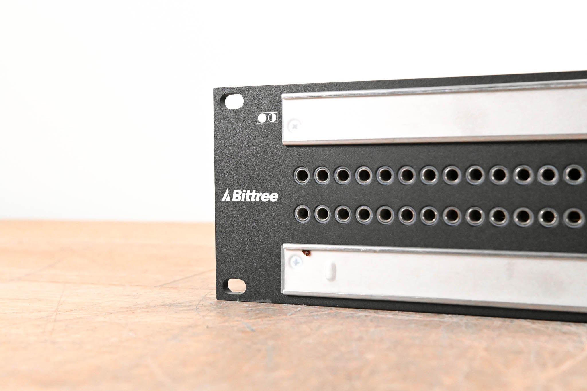 Bittree B96DC-FNPIT/E3 M2OU12B 2x48 2RU TT Patchbay