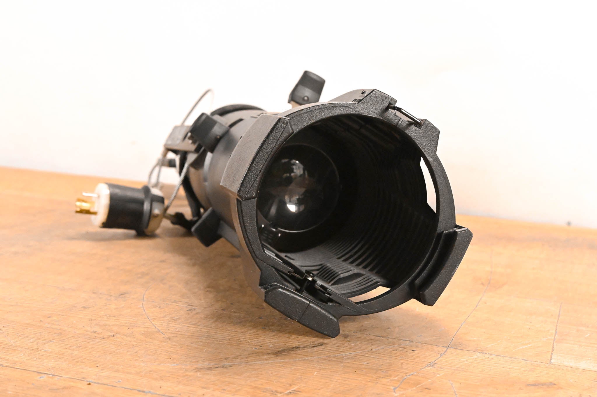 ETC Source Four Jr 26 Degree 575 Ellipsoidal Light