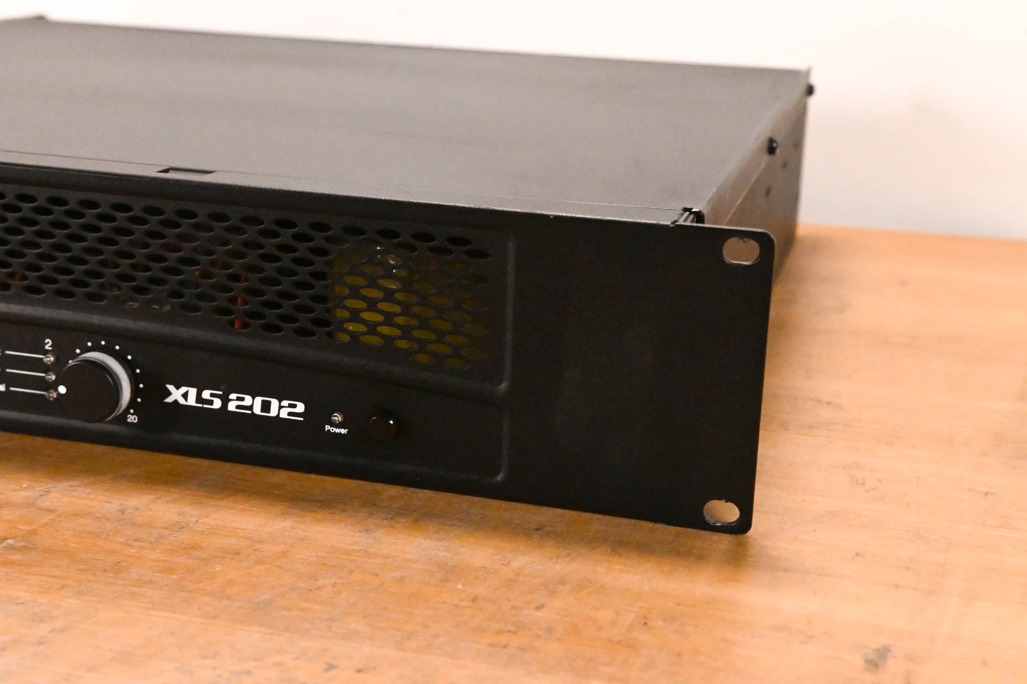 Crown XLS 202 2-Channel Power Amplifier