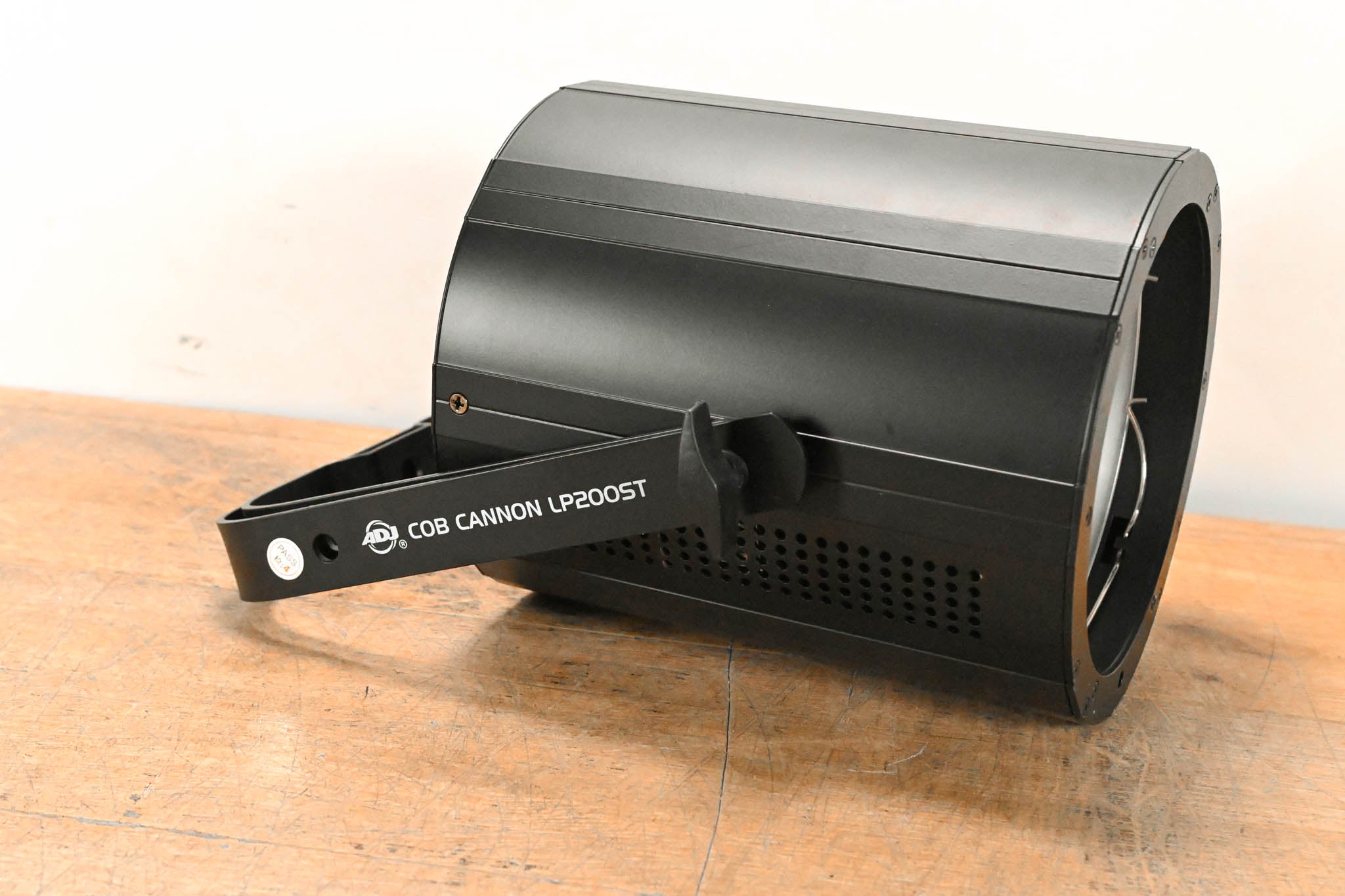ADJ COB Cannon LP200ST 200W Chip On Board Color Mixing Wash Fixture