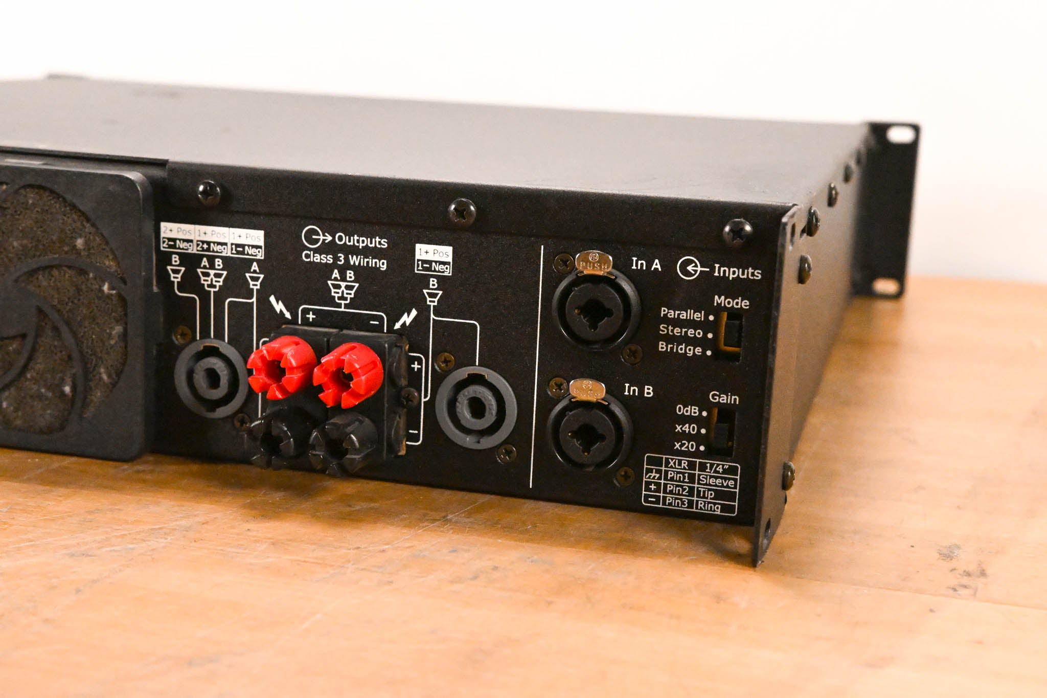 Crest Audio CD-1500 2-Channel Power Amplifier
