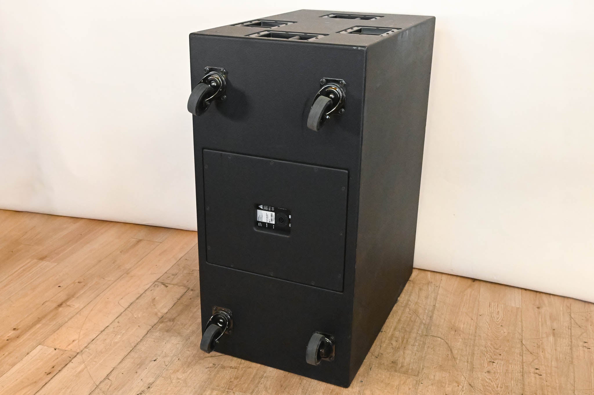 d&b audiotechnik B2-SUB 2 x 18" Passive Subwoofer