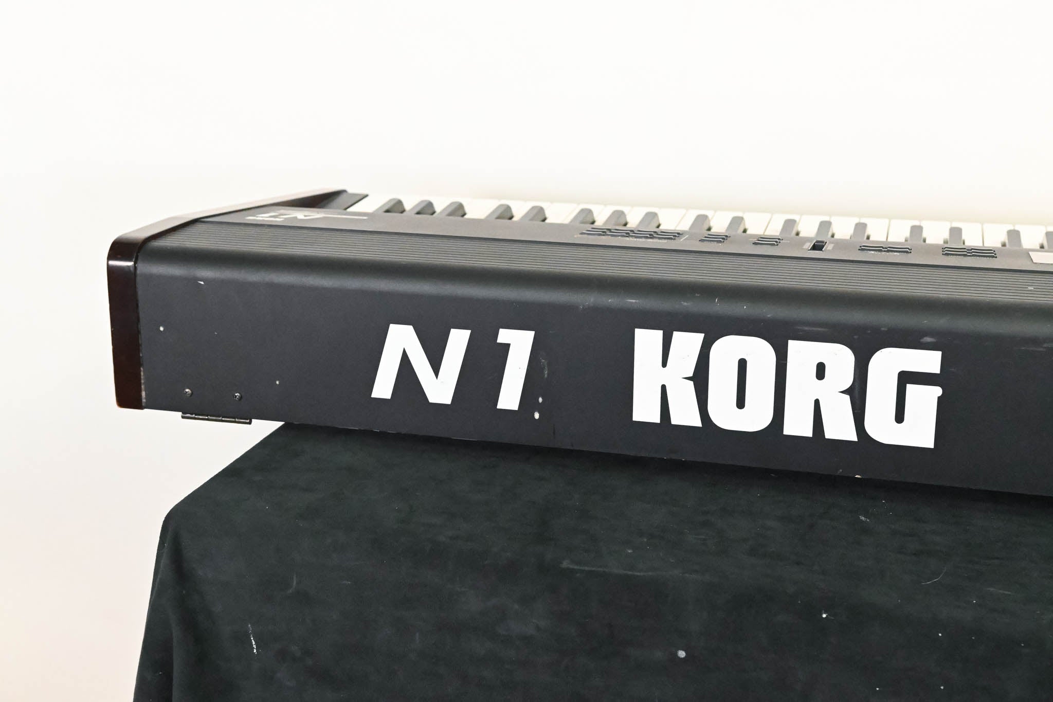 Korg N1 88-Note Weighted-Key Music Synthesizer (NO PSU)