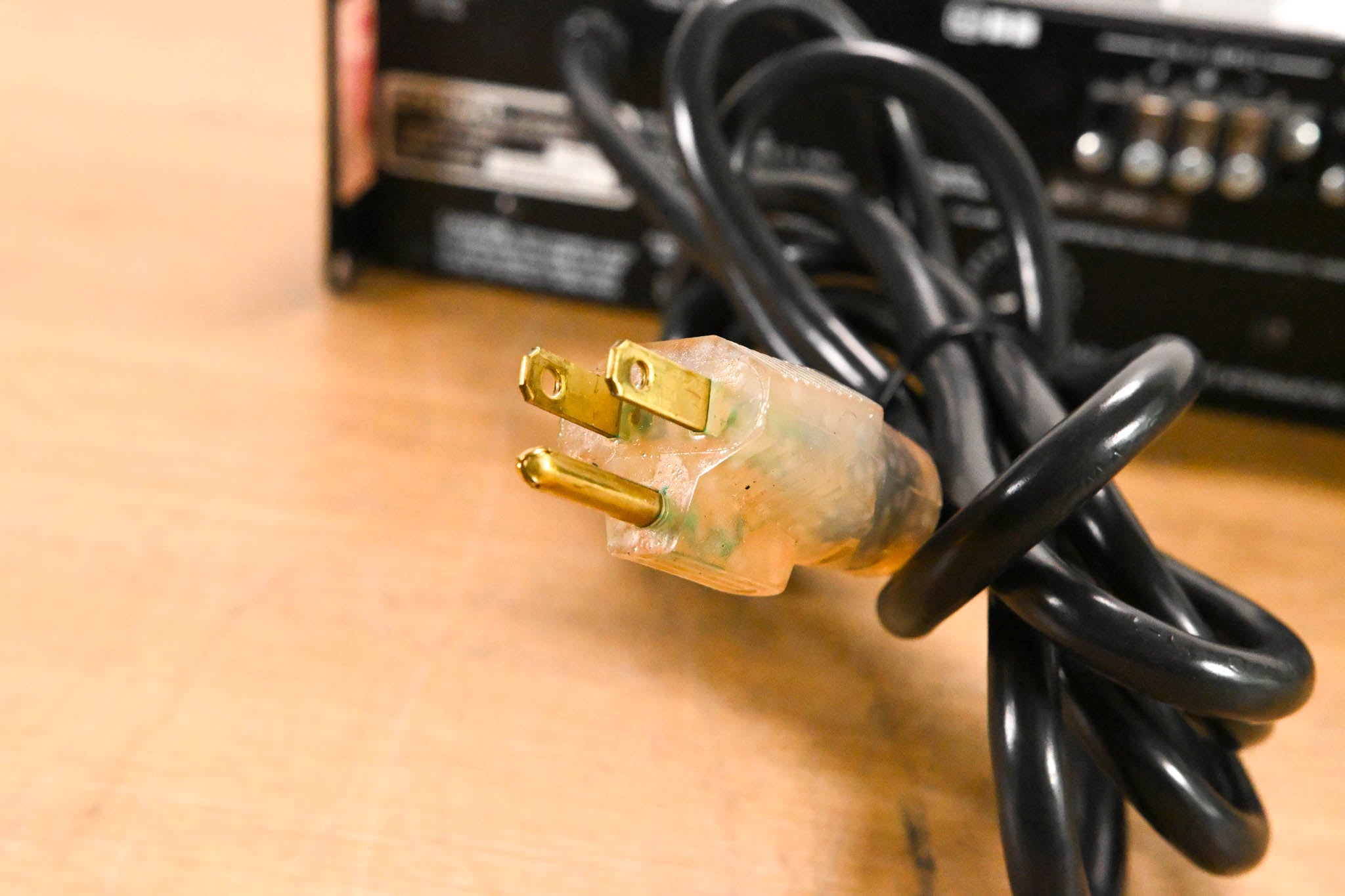 Crown Com-Tech 400 2-Channel Power Amplifier