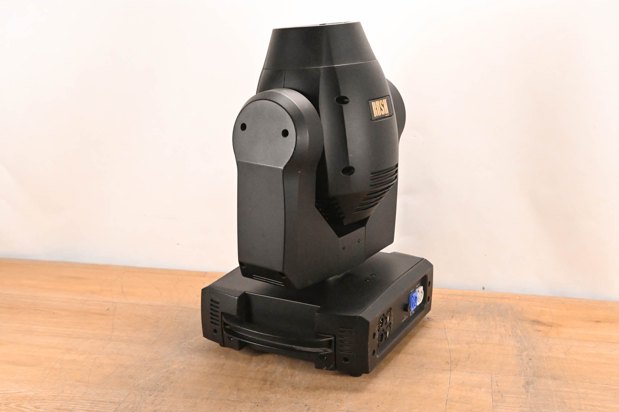Martin Lighting RUSH MH 1 Profile Professional LED Moving Light