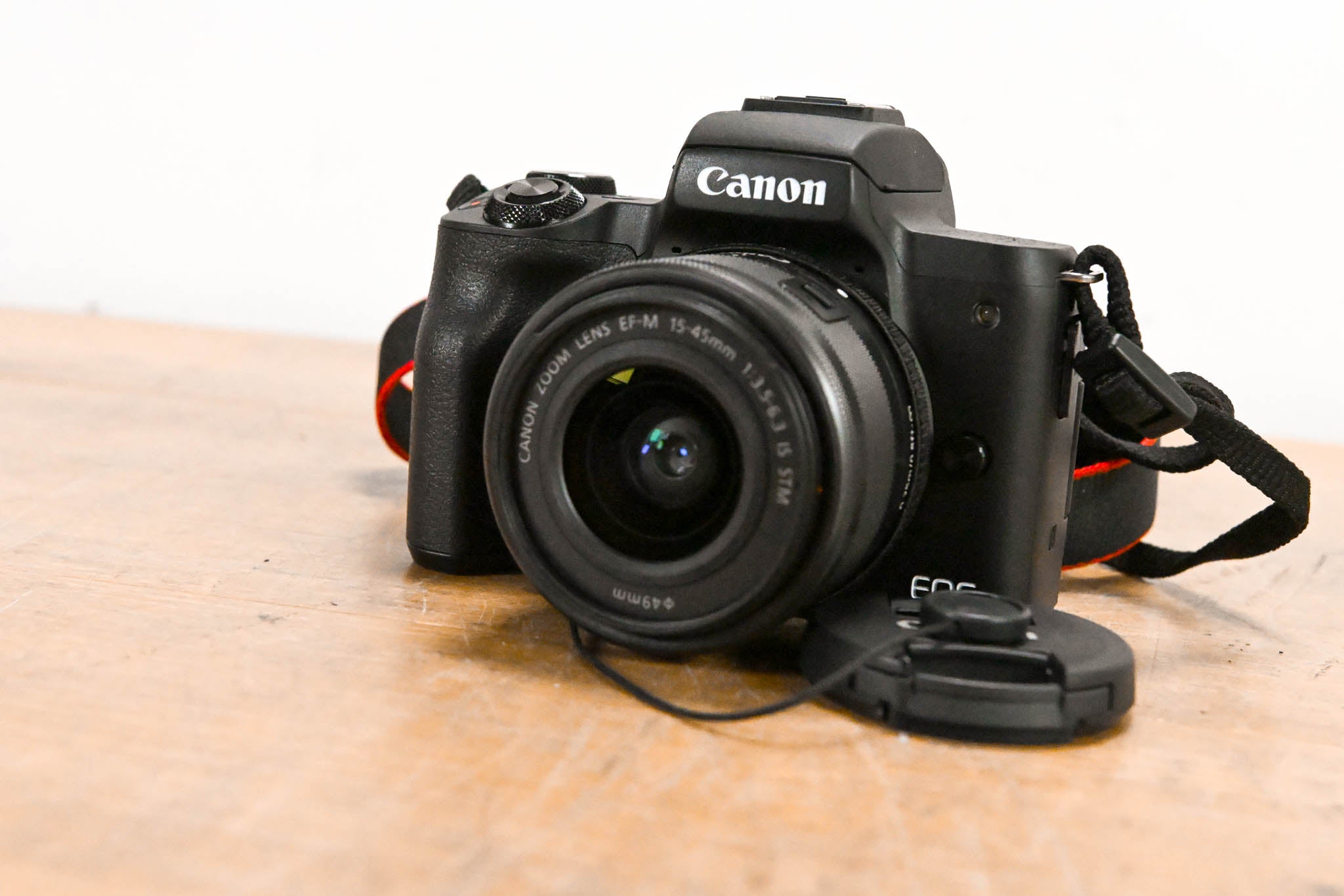 Canon EOS M50 Mirrorless Camera with EF-M 15-45mm f/3.5-6.3 IS STM Lens