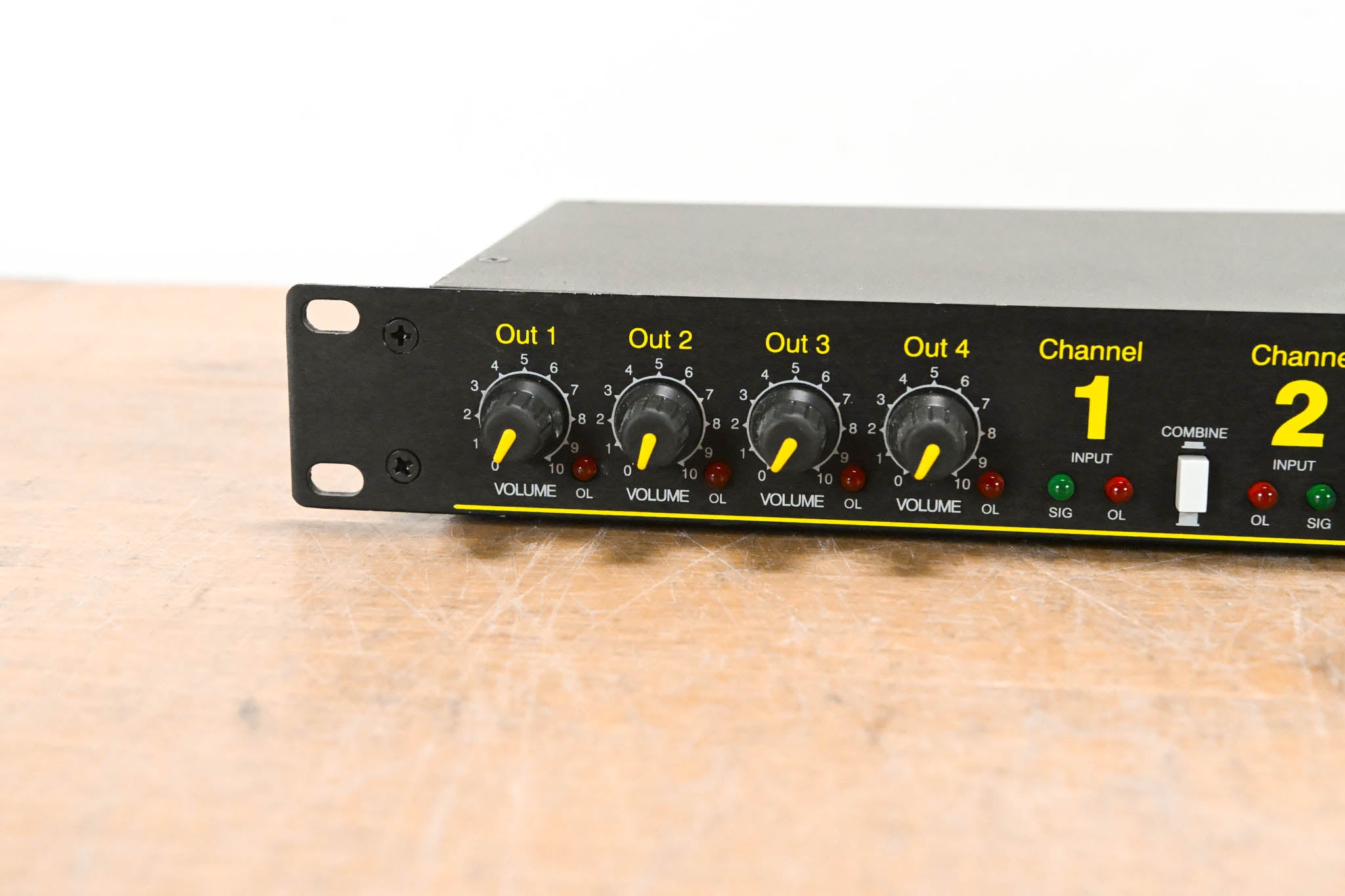 U.S. Audio Whirlwind DA-2 Dual-Channel Audio Distribution Amplifier