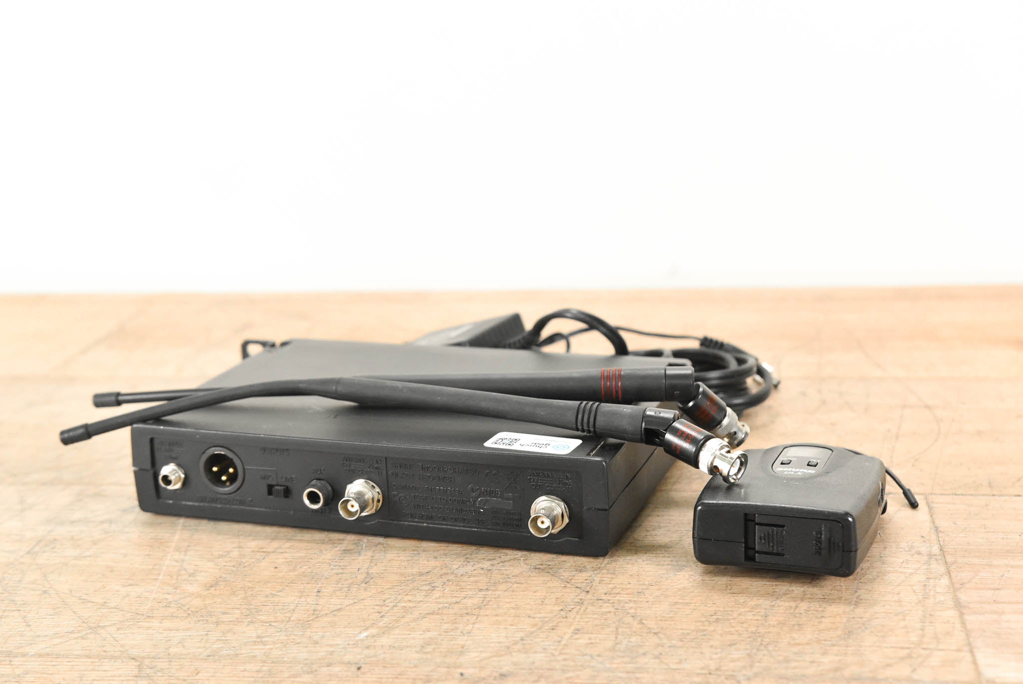 Shure ULXS14 Bodypack Wireless System - J1 Band: 554-590 MHz