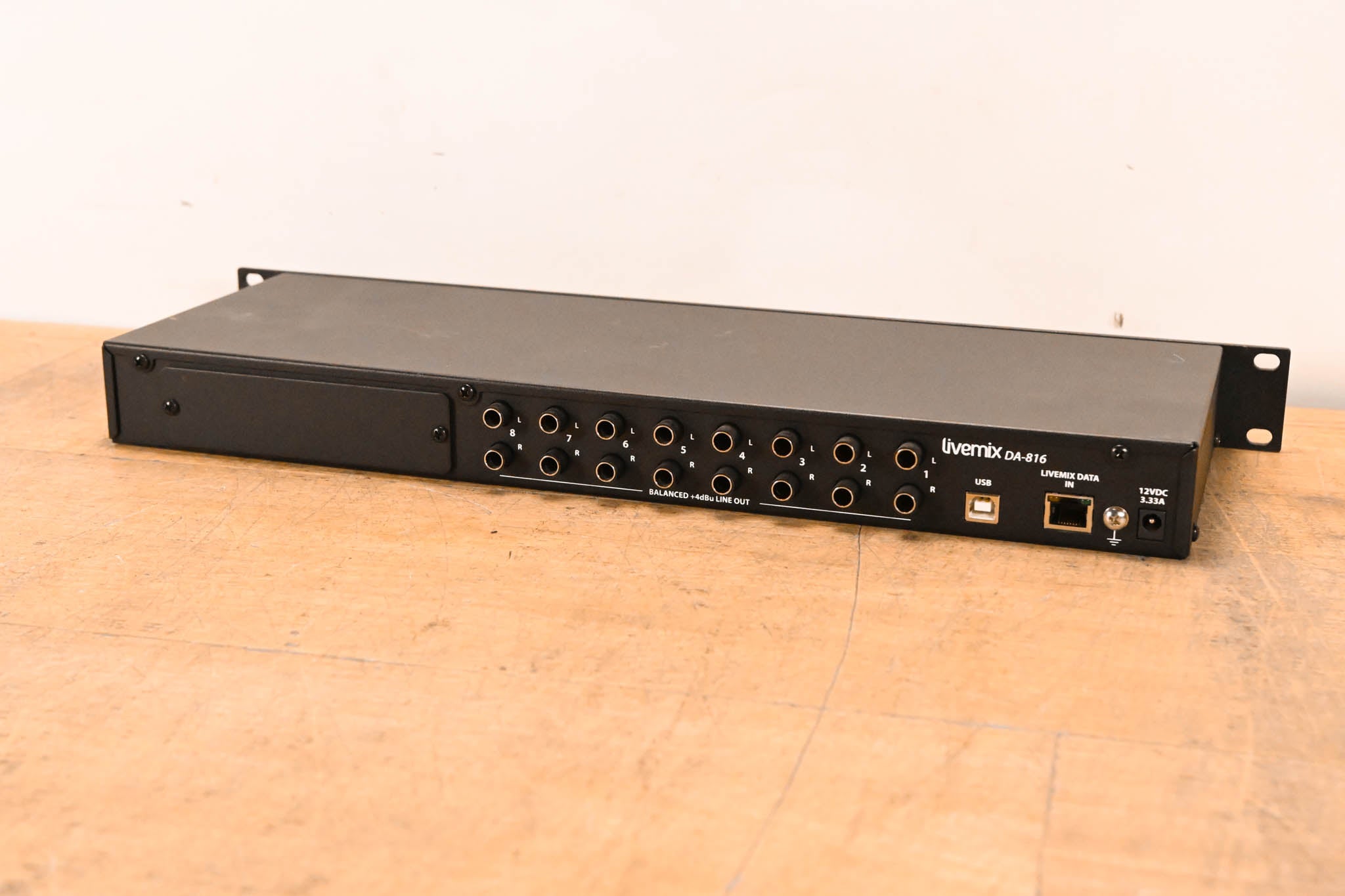 Digital Audio Labs Livemix DA-816 Analog Output Unit (NO POWER SUPPLY)