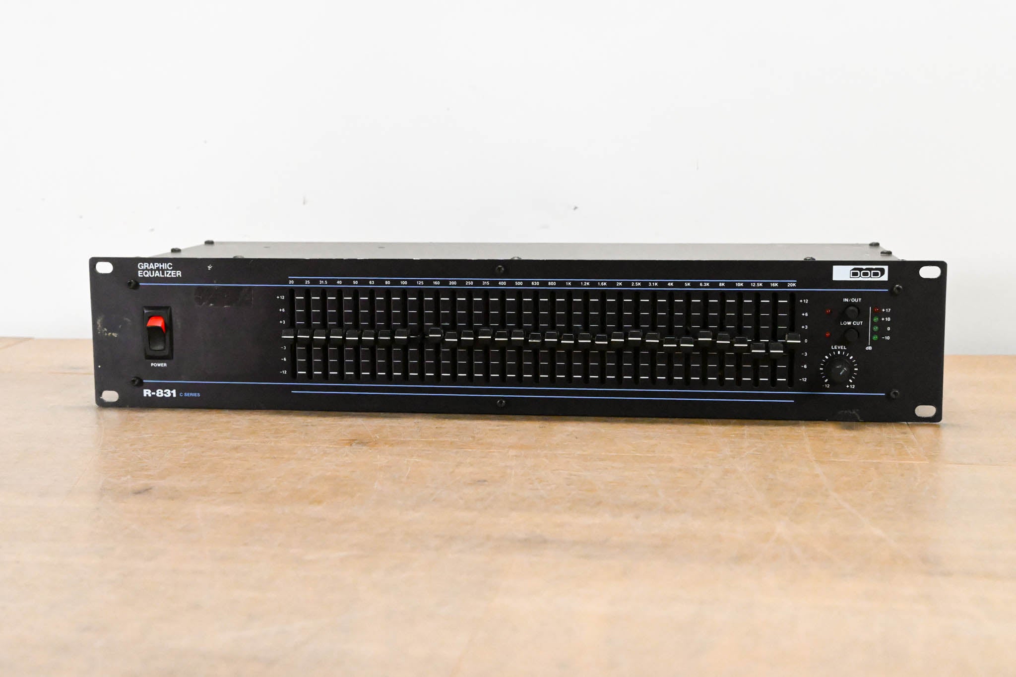 DOD R-831 Rackmount 31-Band Graphic Equalizer