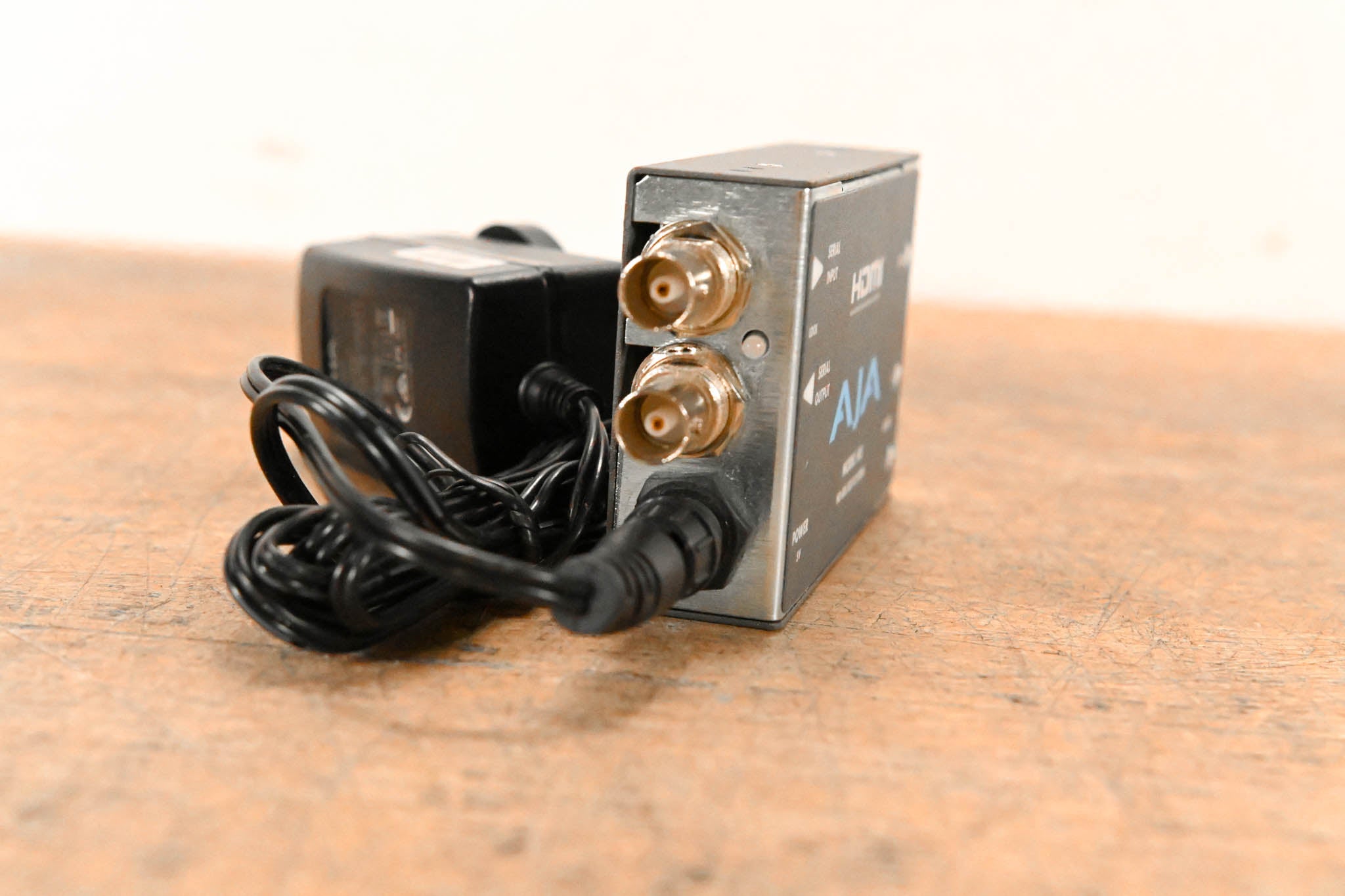 AJA HI5 HD/SD-SDI to HDMI Video and Audio Converter