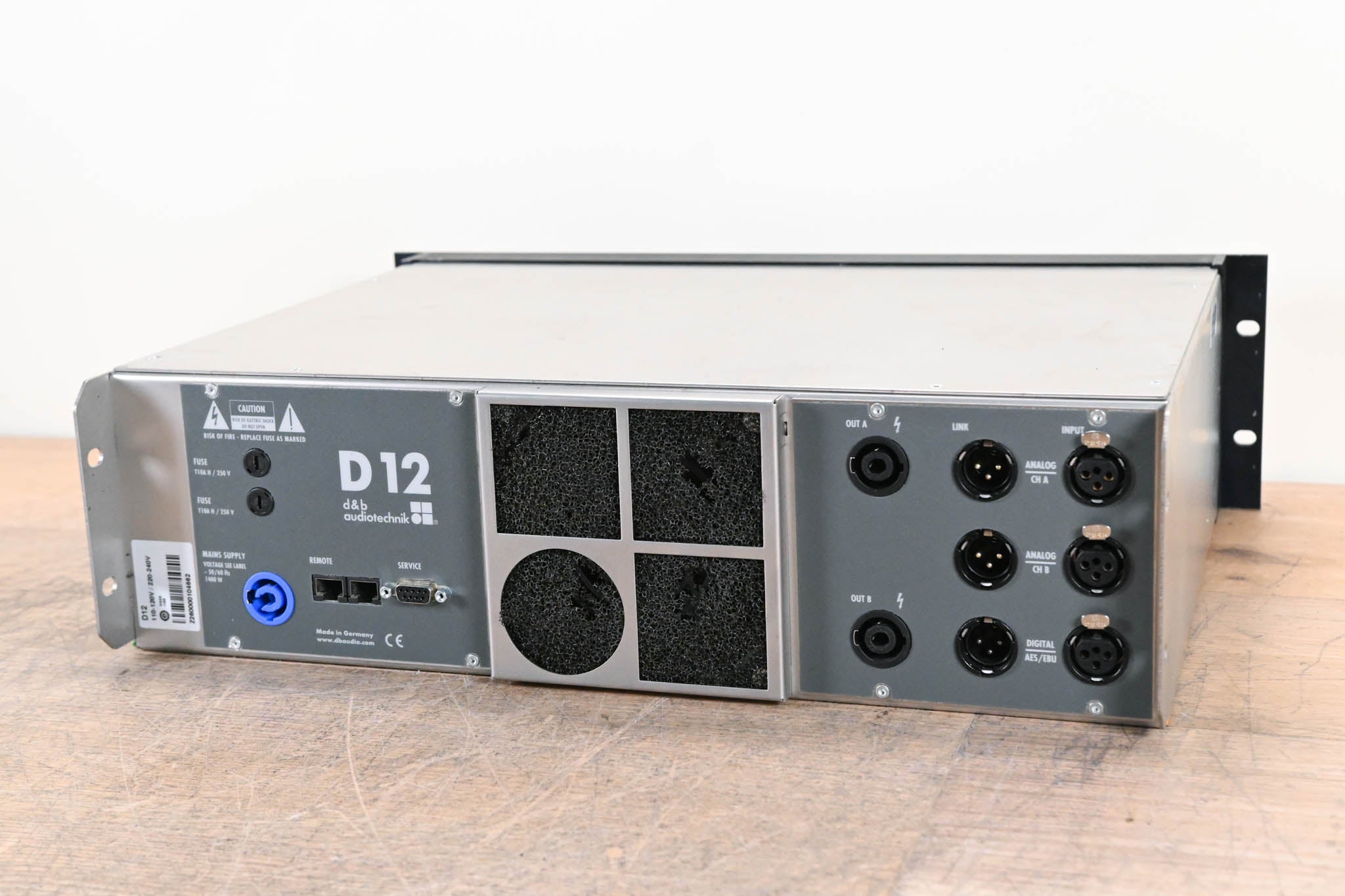 d&b audiotechnik D12 Dual-Channel Power Amplifier