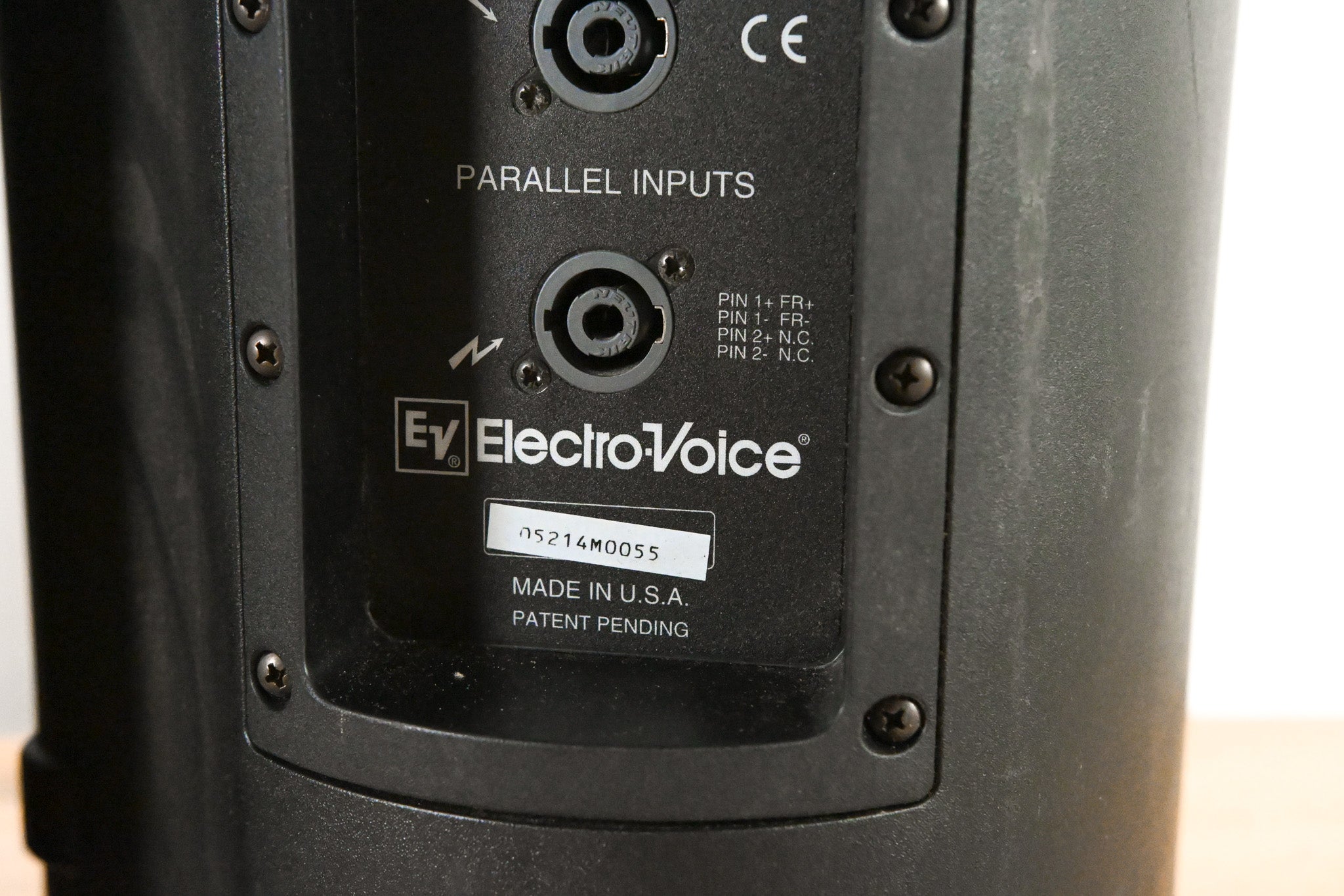 Electro-Voice (EV) ZX1-90 8-inch Two-Way Passive Loudspeaker (PAIR)
