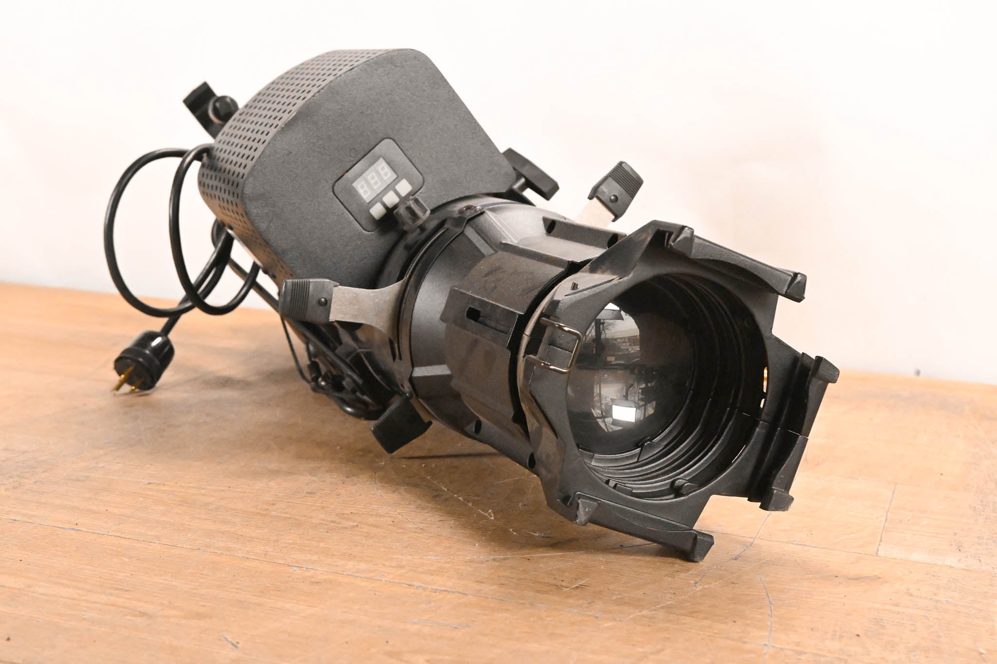 ETC Source Four 750 26 Degree Leko w/OceanOptics SeaChanger Color Engine