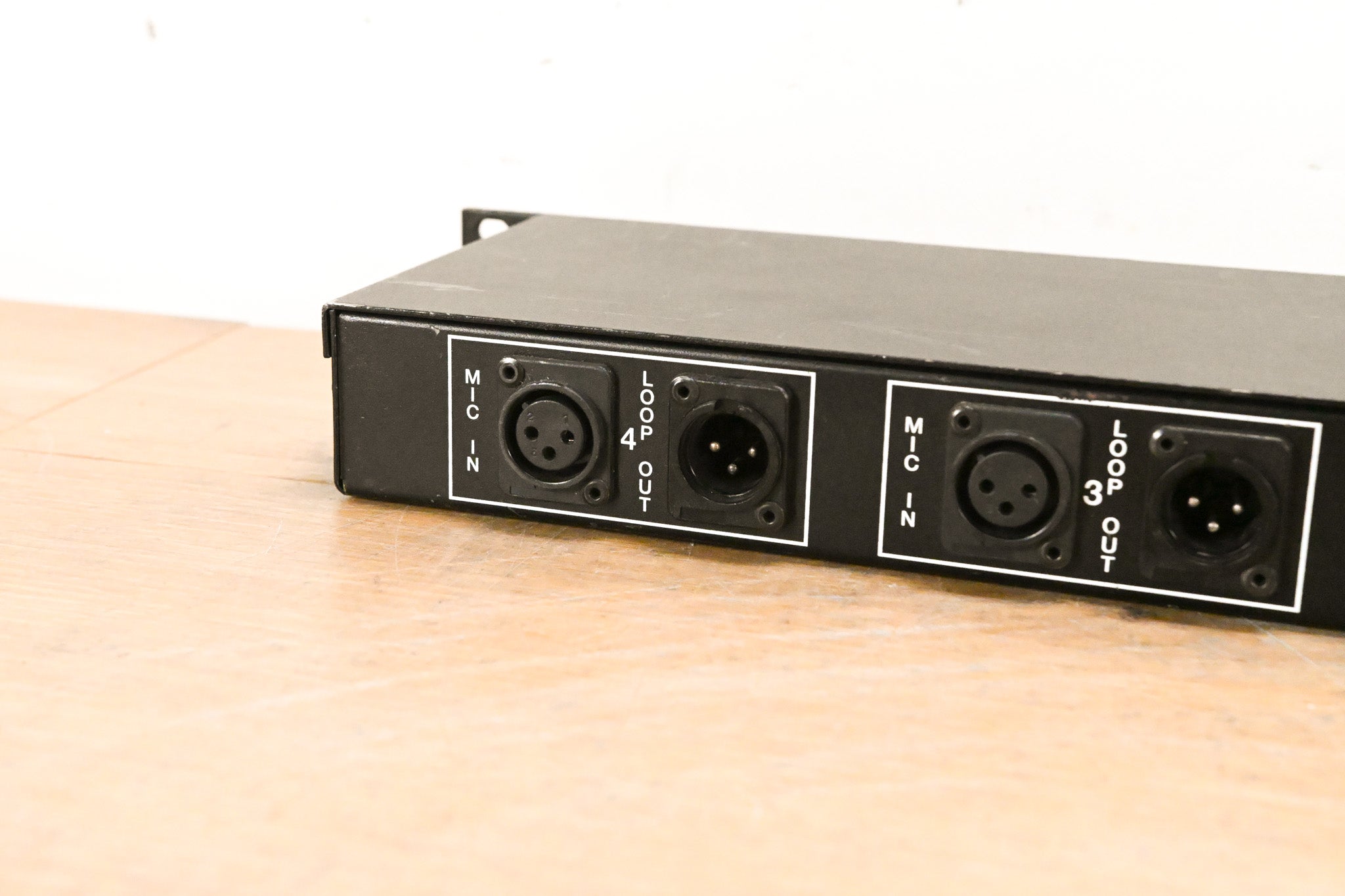 Horizon MS-4 4-Channel Rackmount Mic Splitter