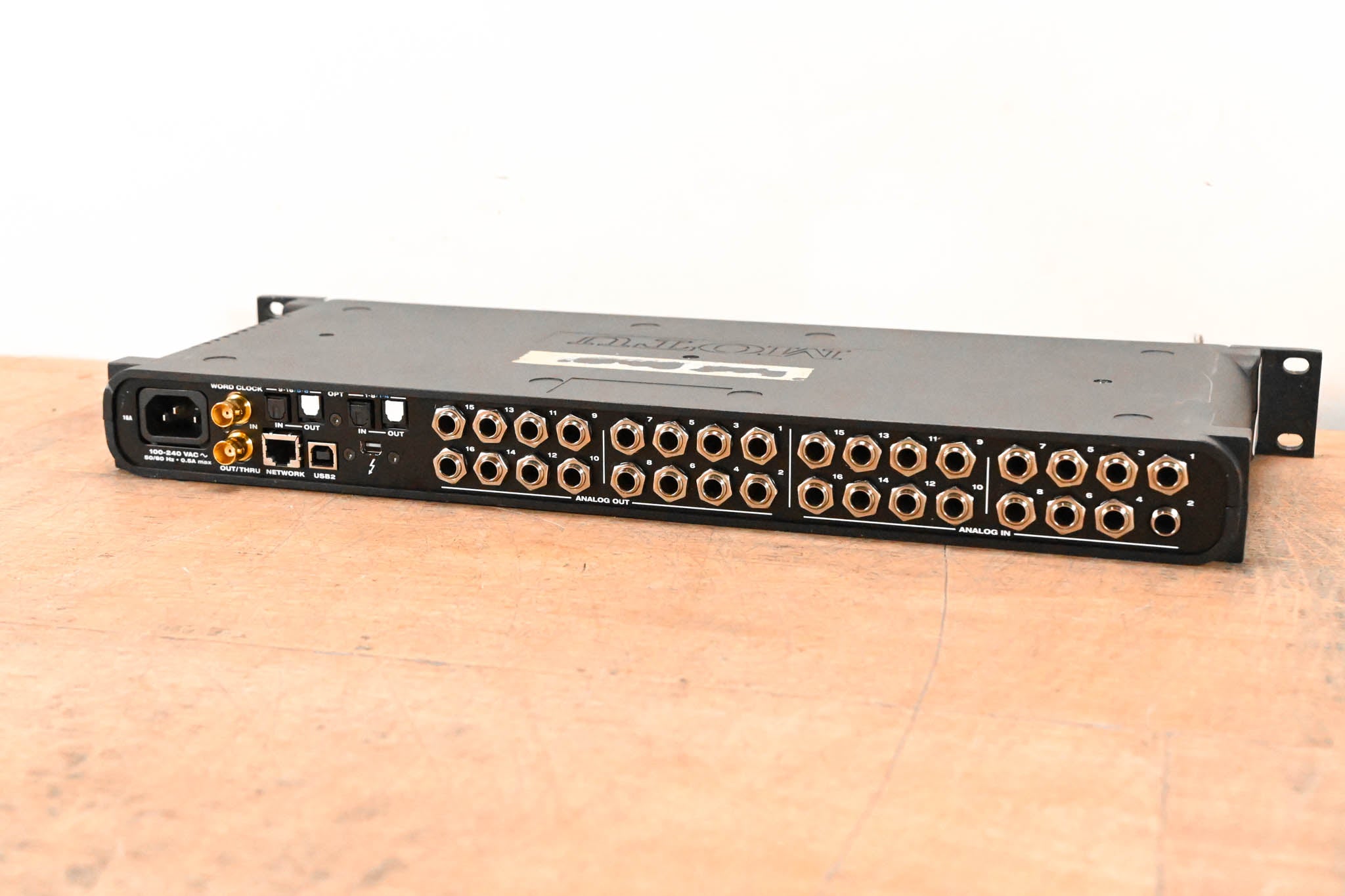 MOTU 16A 32x32 Thunderbolt / USB 2.0 Audio Interface with AVB