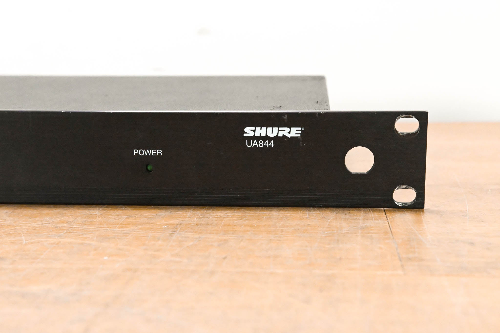 Shure UA844 Antenna Distribution System - 470-900 MHz (NO POWER SUPPLY)
