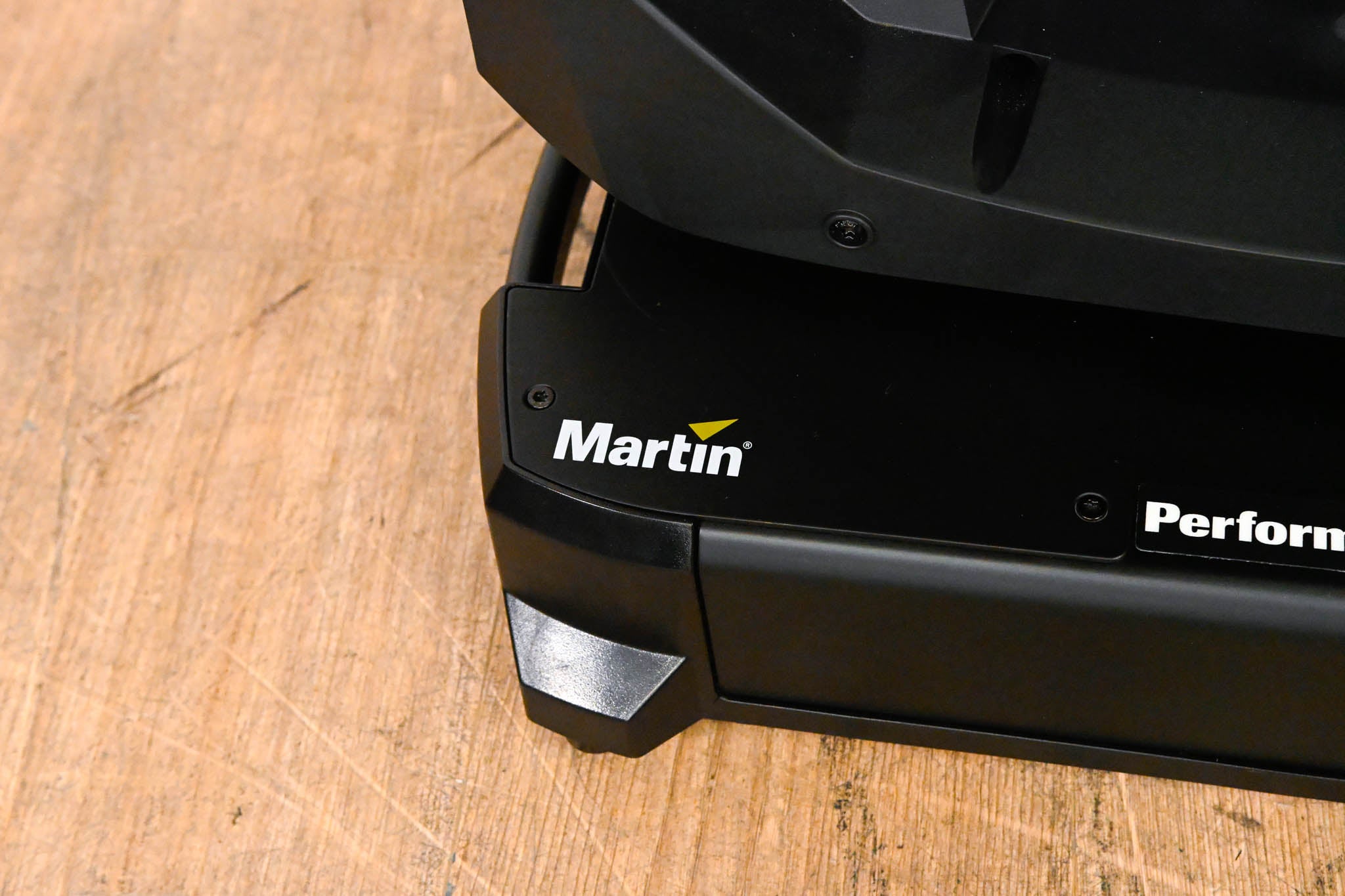 Martin MAC Viper Performance 1000W CMY Framing Moving Head
