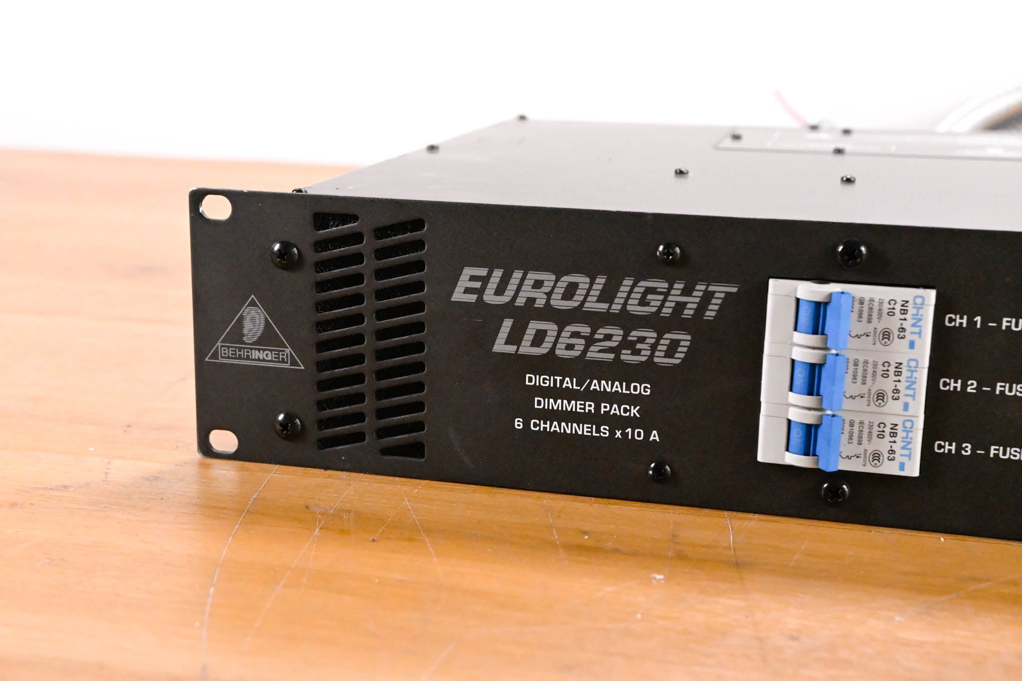 Behringer Eurolight LD6230 6-Channel DMX Dimmer Pack