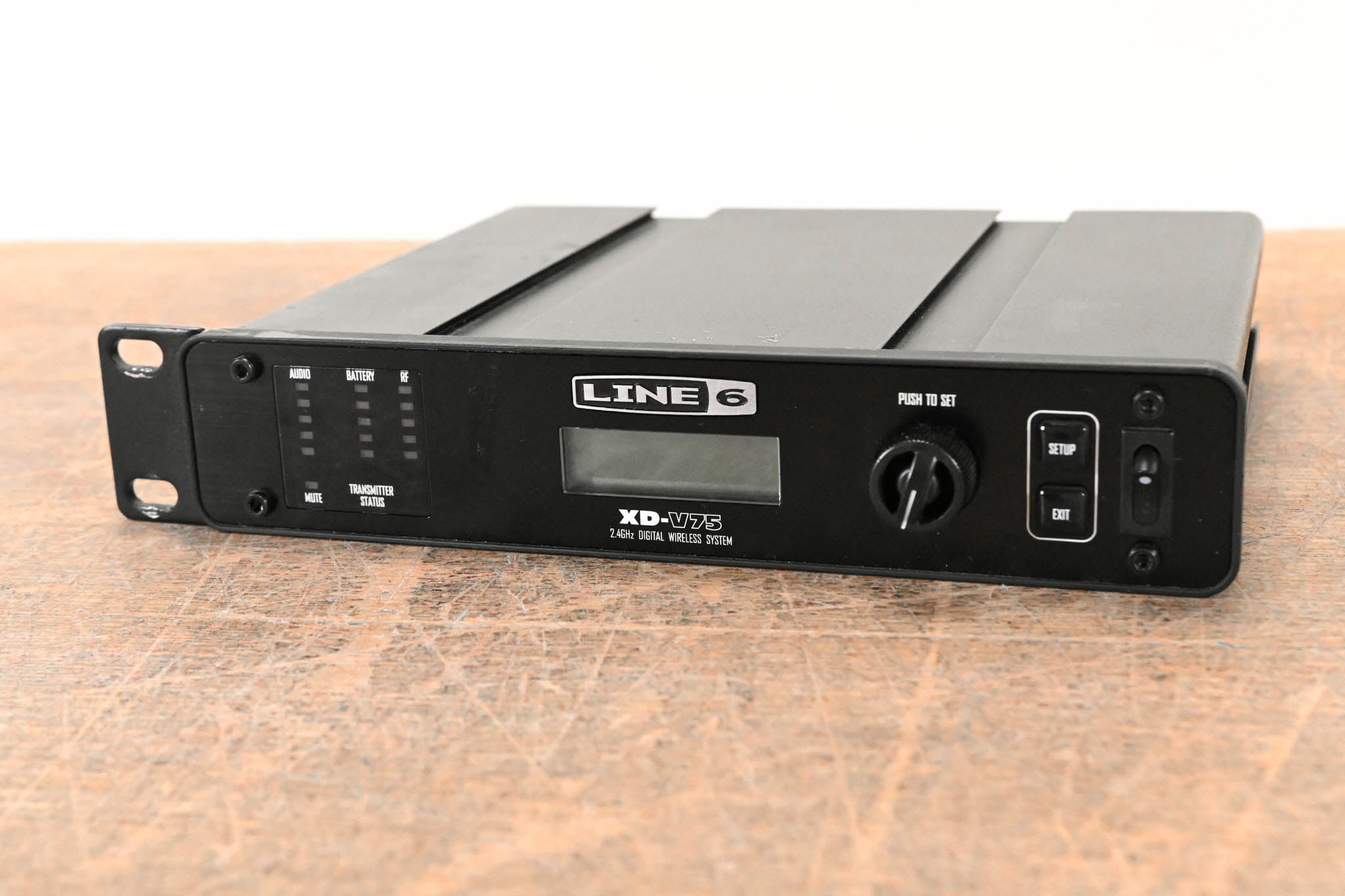 Line 6 XD-V75 2.4GHz Digital Wireless Handheld Microphone System