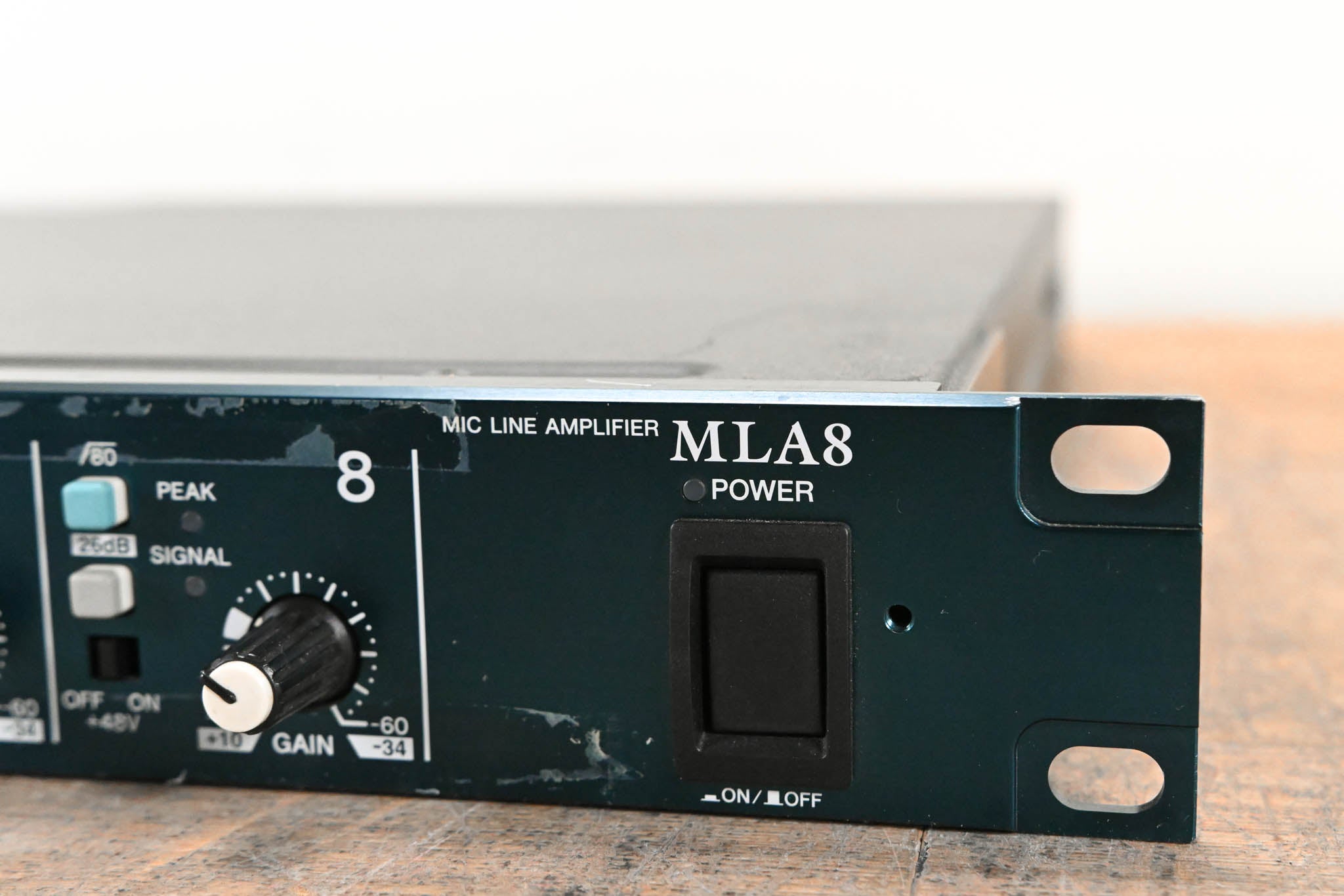 Yamaha MLA8 8-Channel Microphone/Line Preamplifier