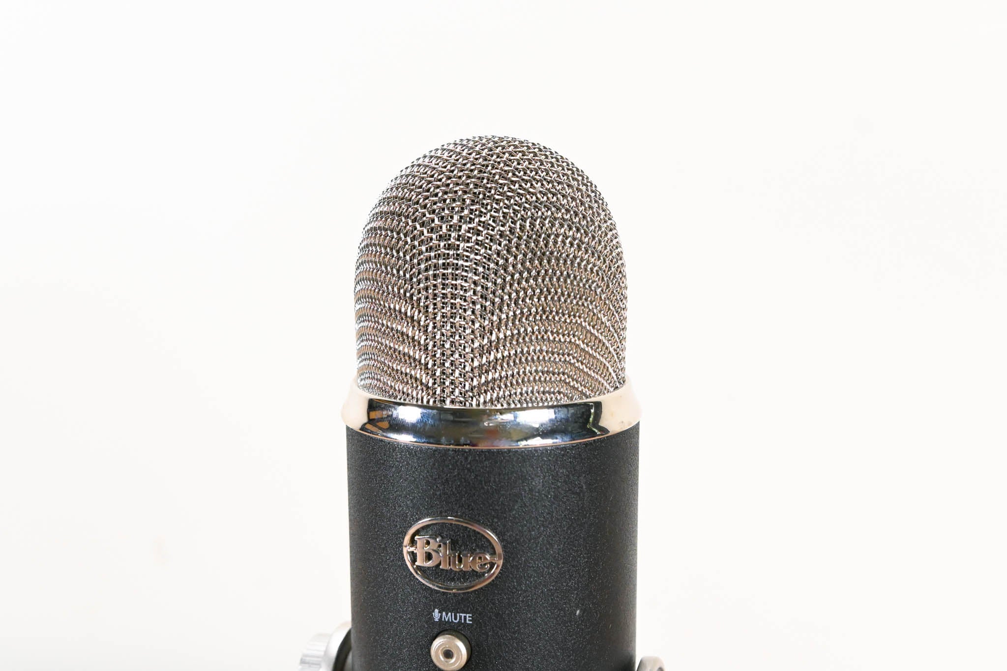 Blue Yeti Pro USB Condenser Microphone