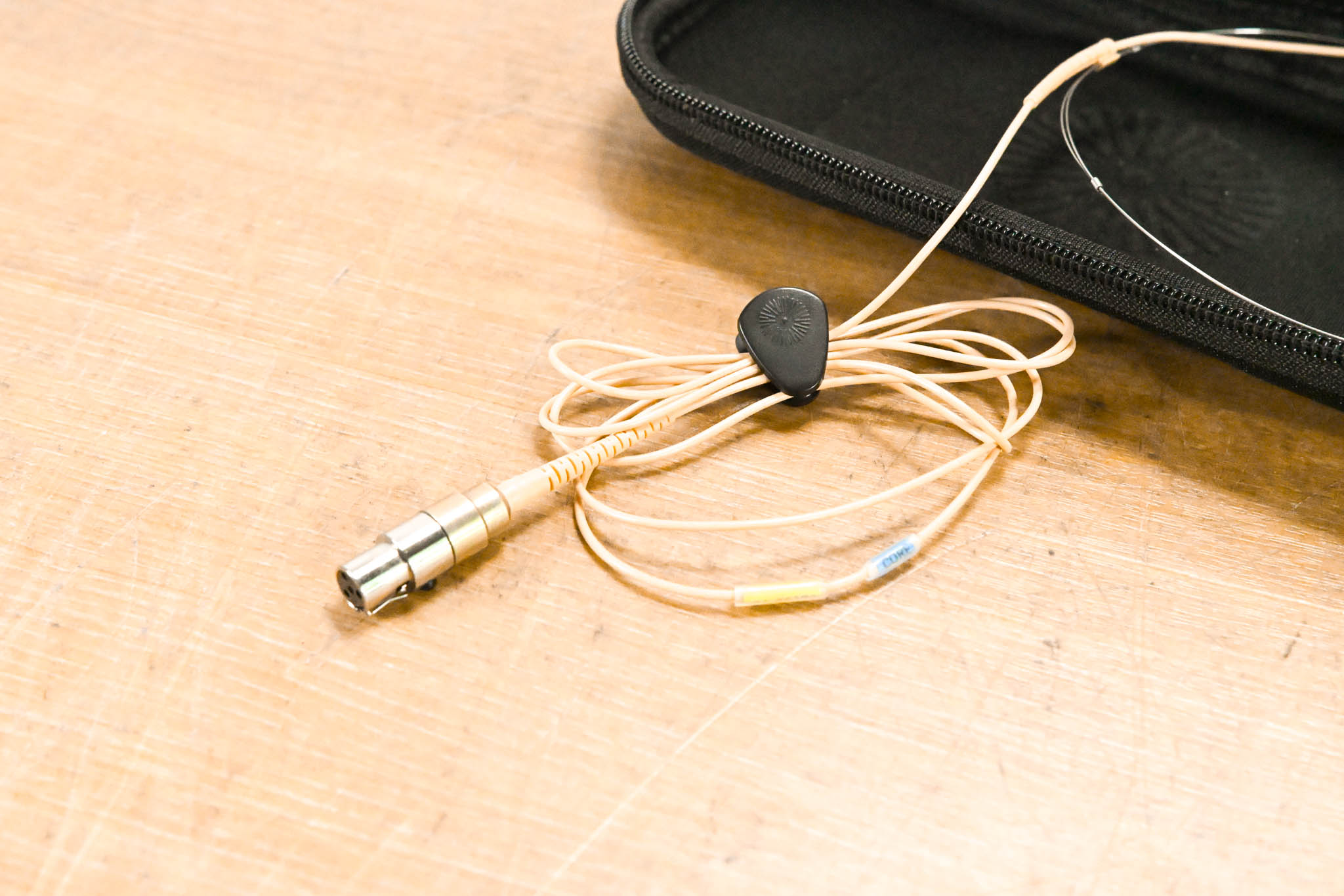 DPA Microphones 4188 CORE Cardioid Flex Headset Mic, Beige w/ TA4F