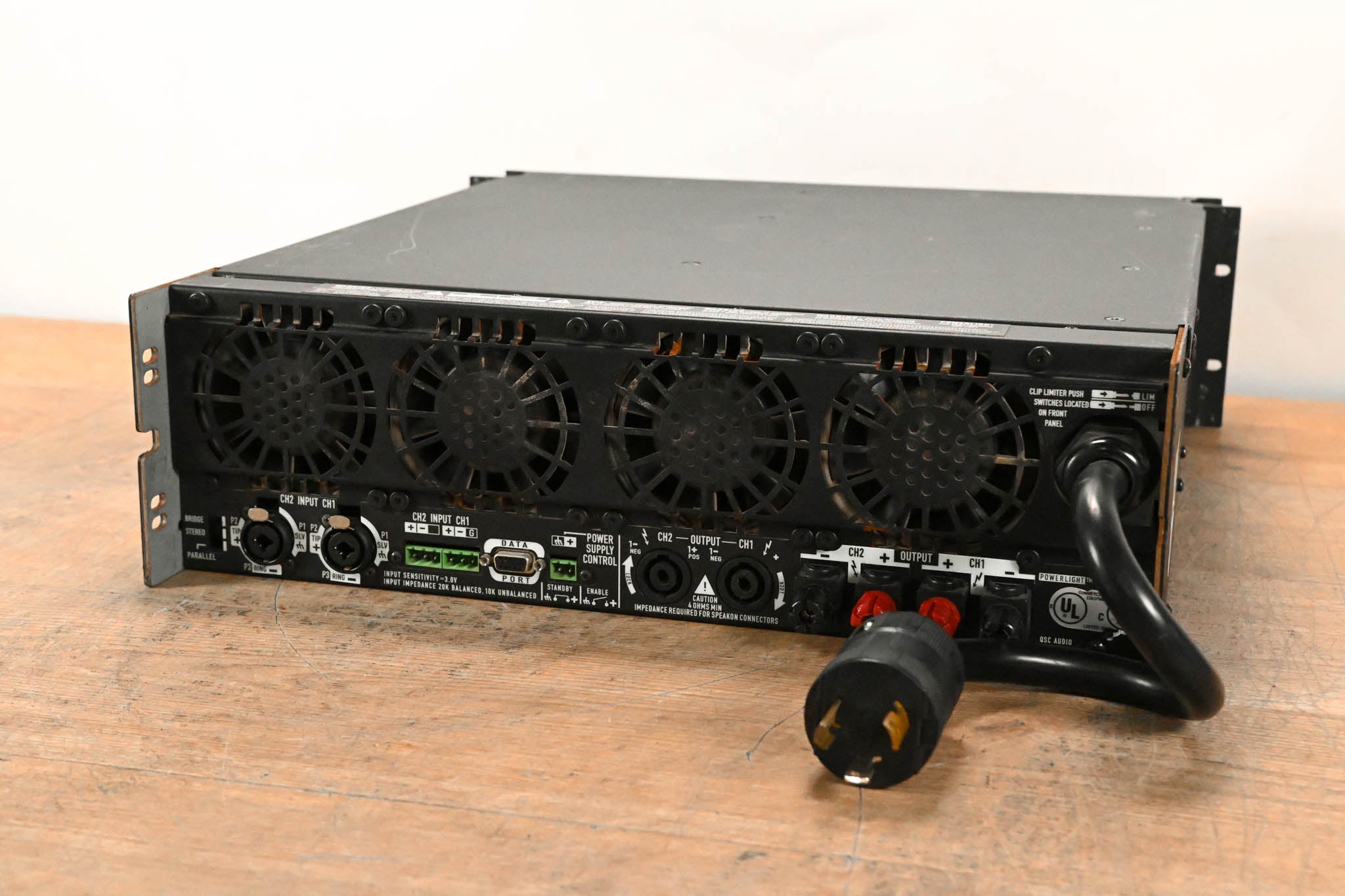 QSC PowerLight 9.0 PFC Power Factor Corrected 2-Channel Power Amplifier