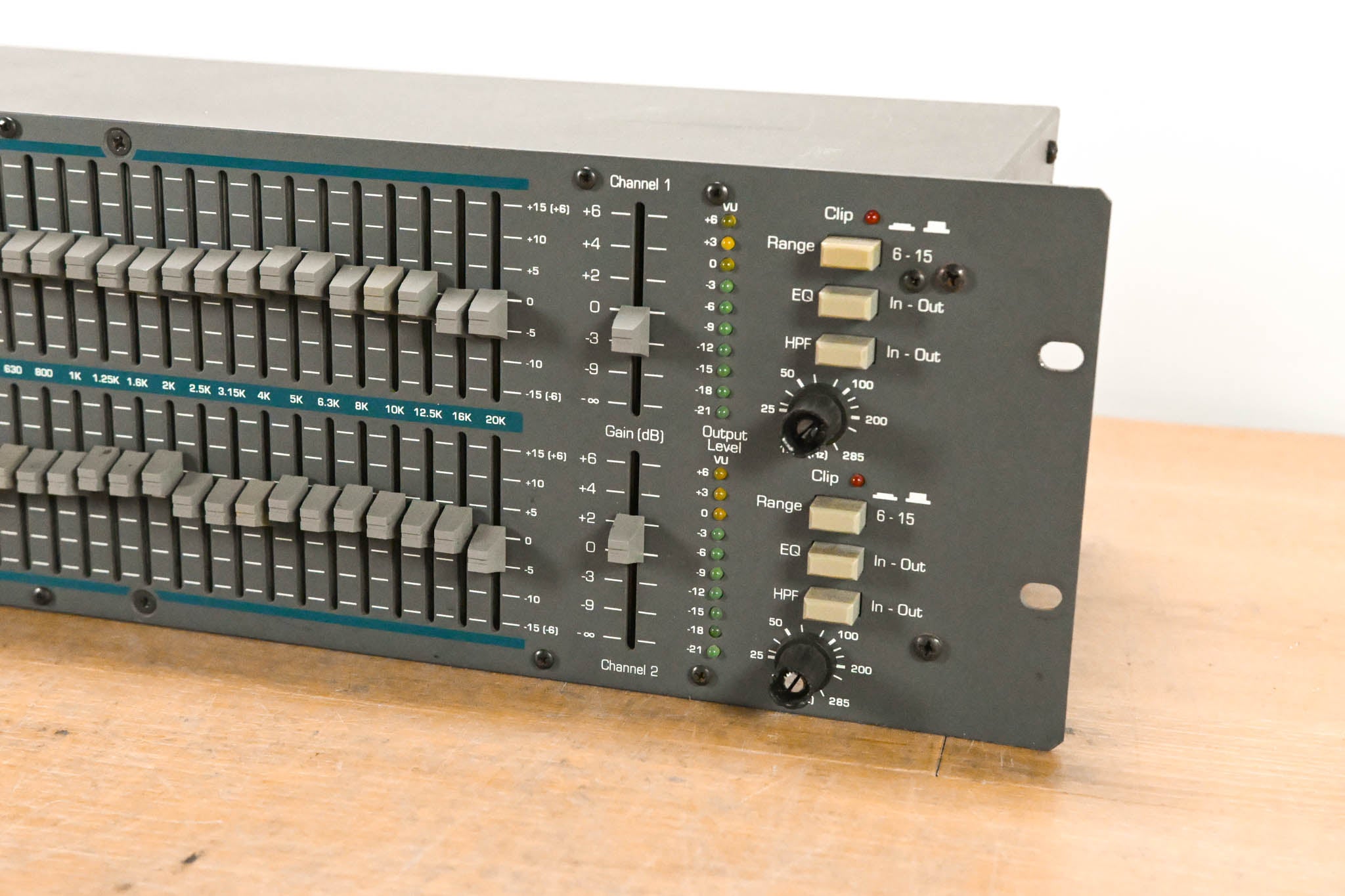 Ashly GQX-3102 2-Channel 31-Band Graphic Equalizer