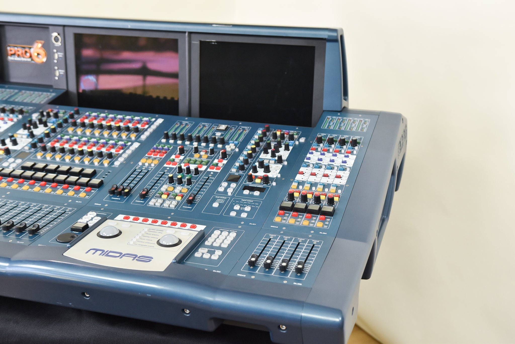 Midas PRO6 64-Channel Digital Console w/ DL371 CG00XDD