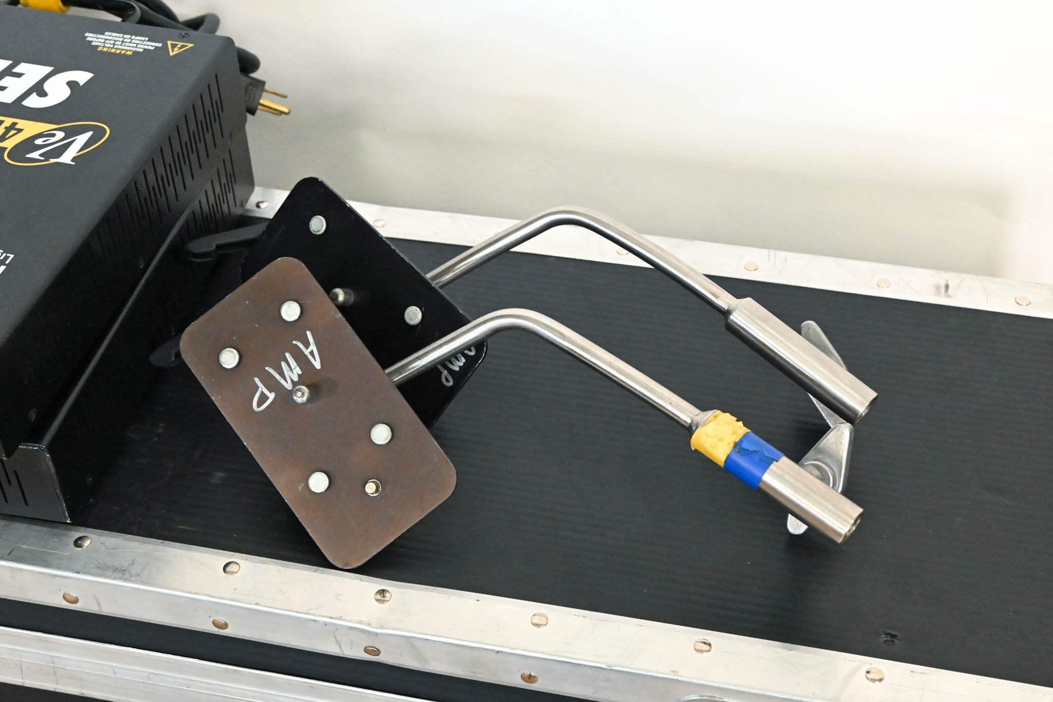 Kino Flo Select 4Bank 2-Light Gaffer Kit