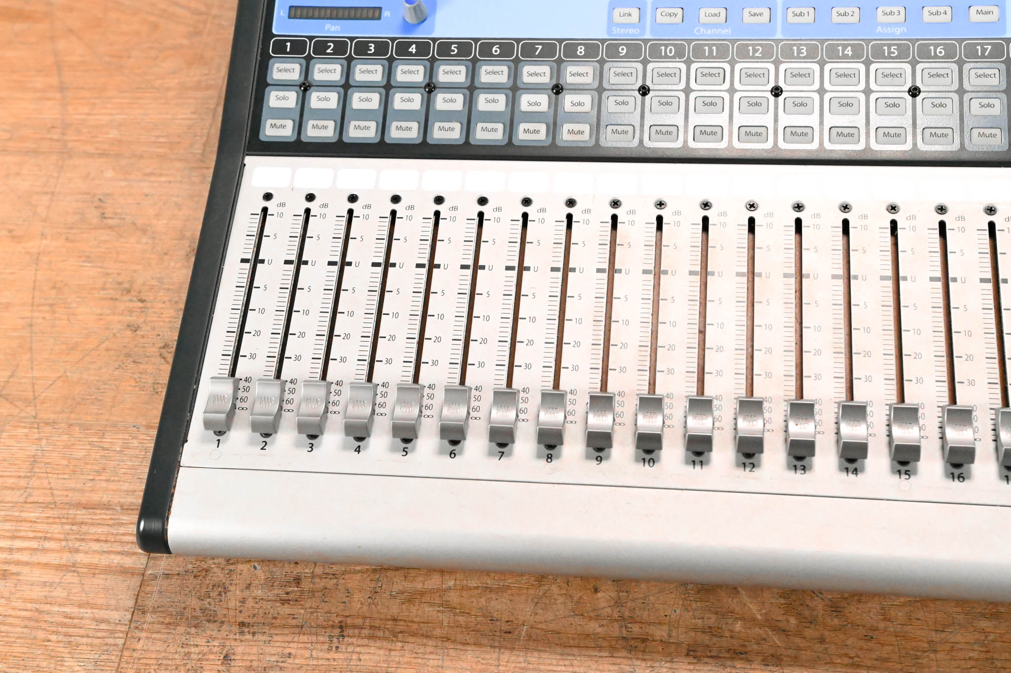 PreSonus StudioLive 24.4.2 24-Channel Digital Audio Mixer