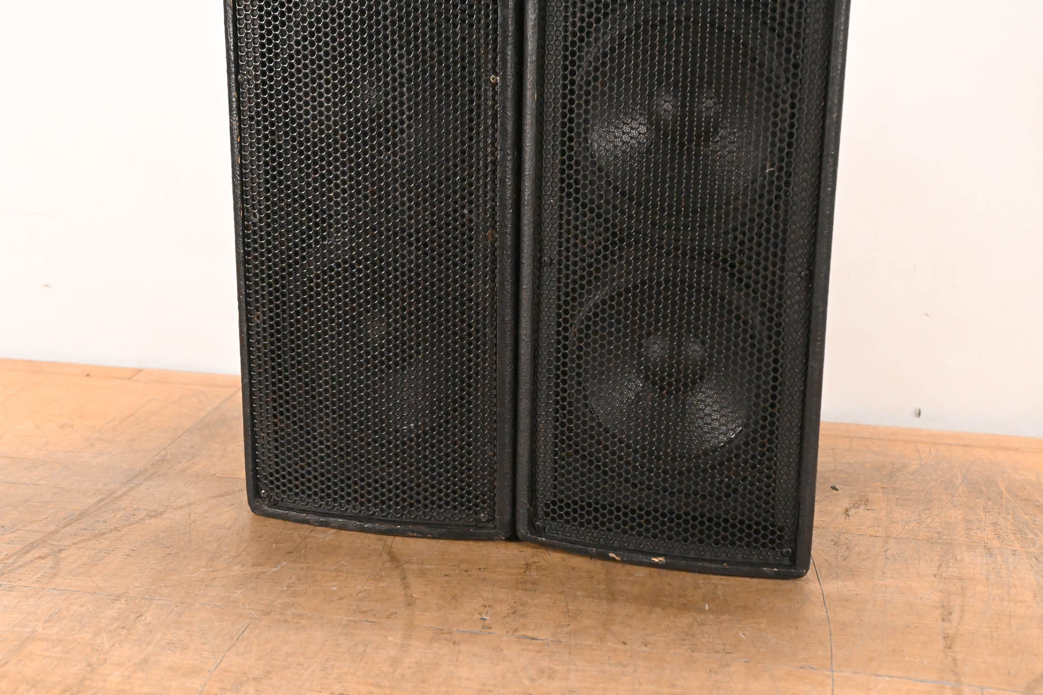 EAW JF50s Compact 2-Way Full Range Passive Loudspeaker (PAIR)