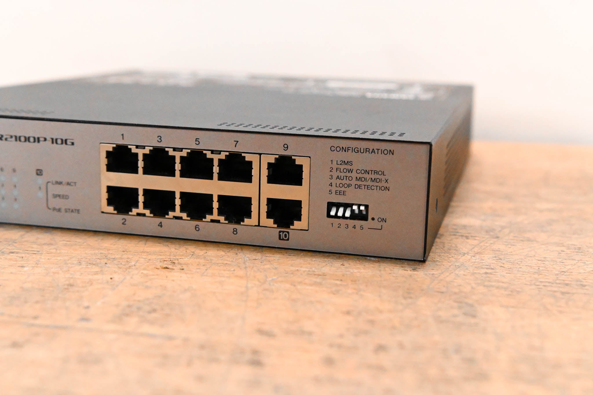 Yamaha SWR2100P-10G 10-port L2 Network Switch with PoE