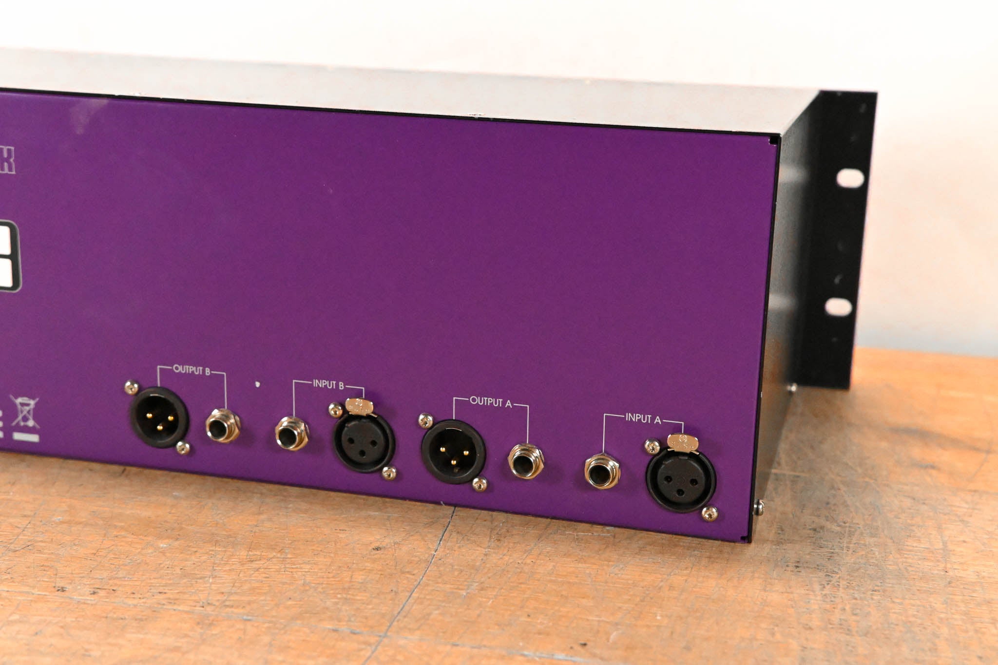 Klark Teknik SQ1G Square ONE Graphic 2-Channel 30-Band Graphic Equalizer