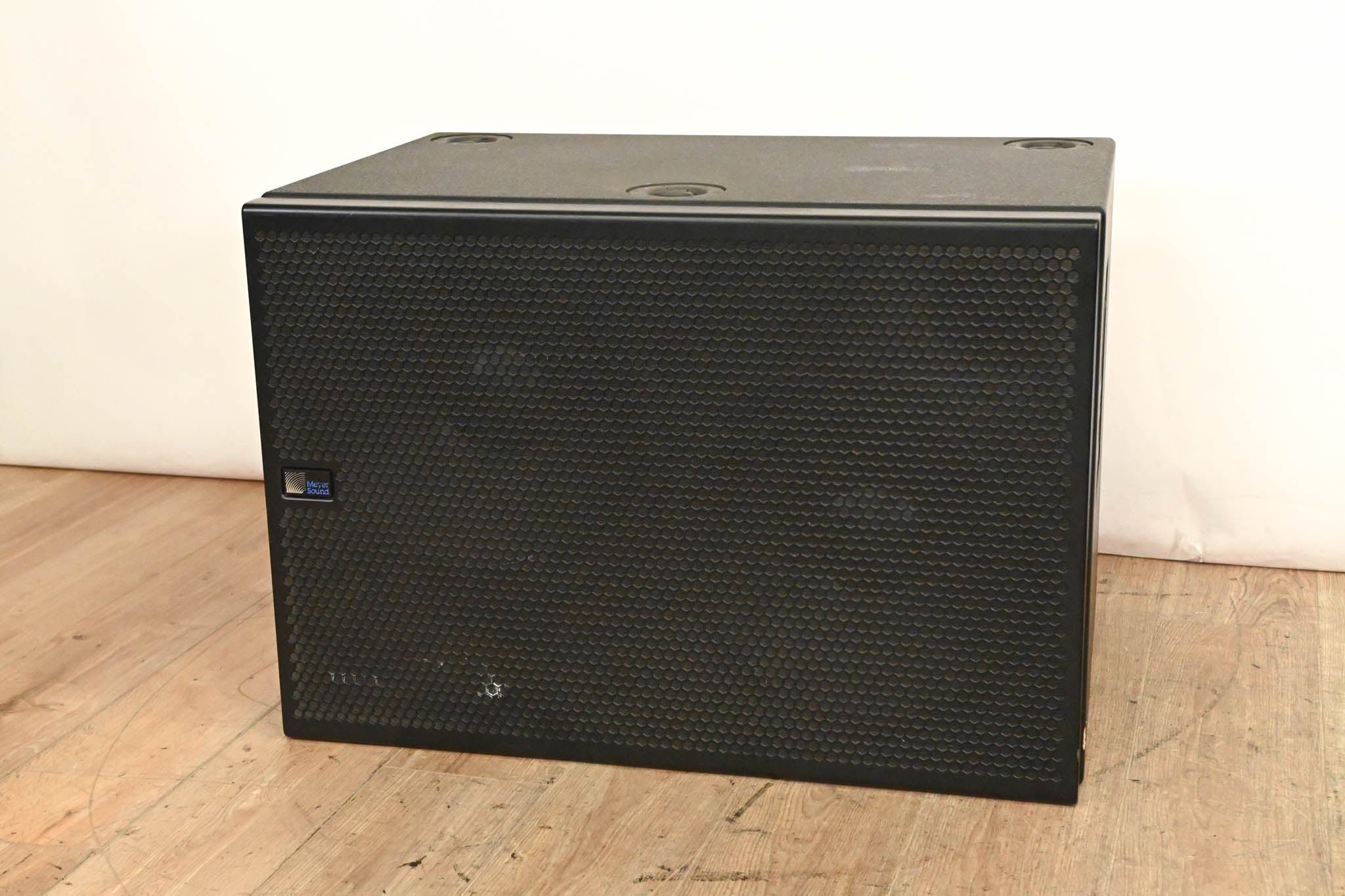 Meyer Sound USW-1P Dual 15" Powered Subwoofer