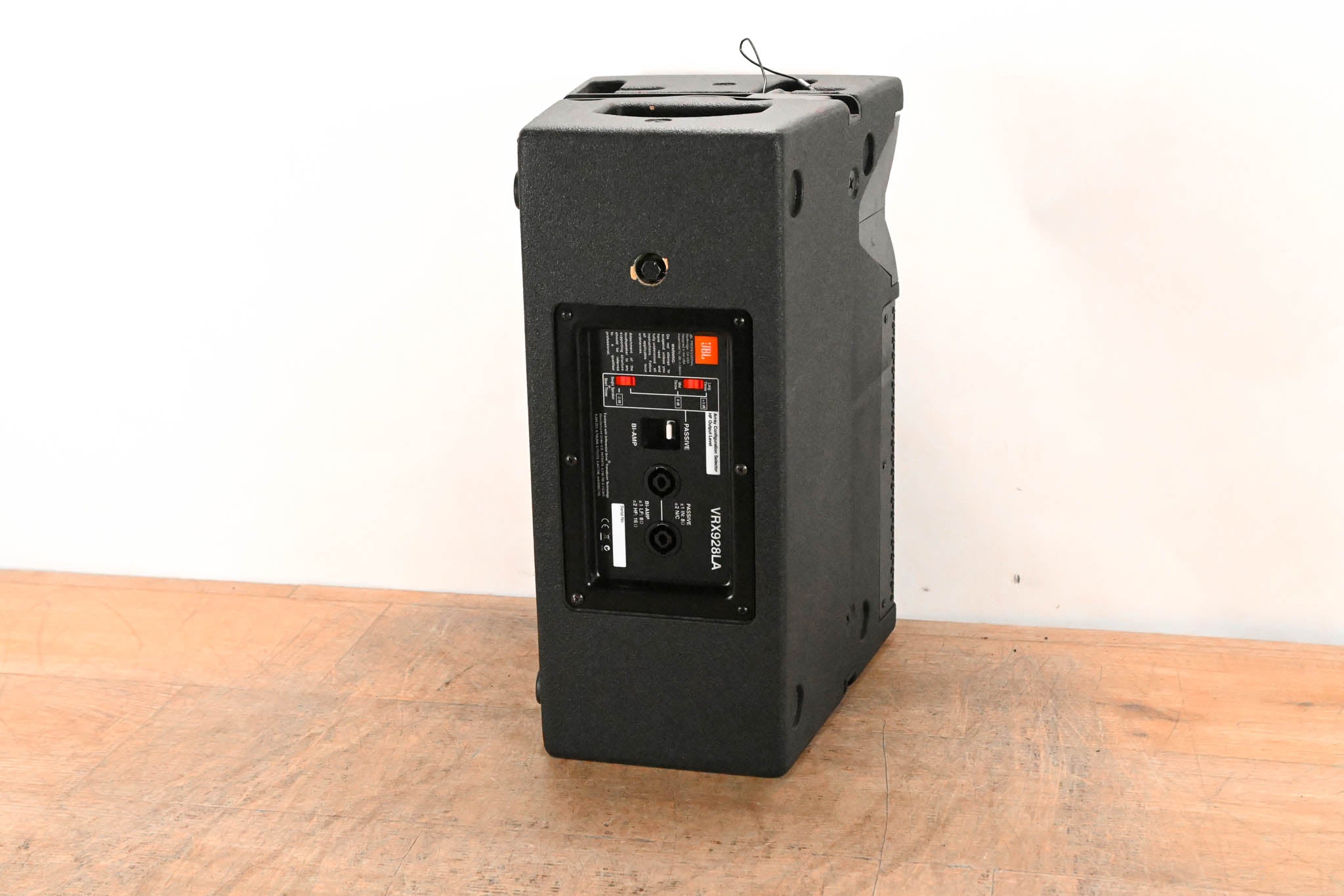 JBL VRX928LA 8" Two-Way Line Array Loudspeaker System