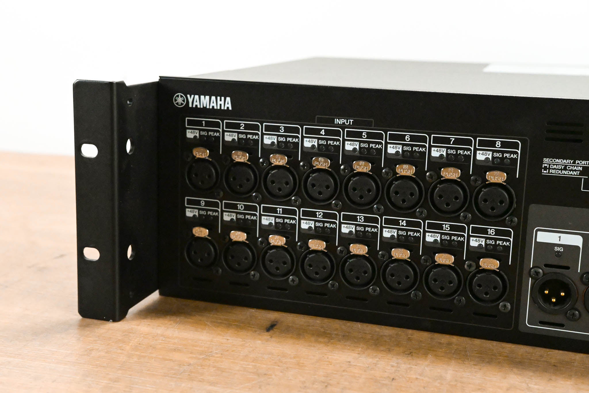 Yamaha Rio1608-D 16x8 Remote Stage Box